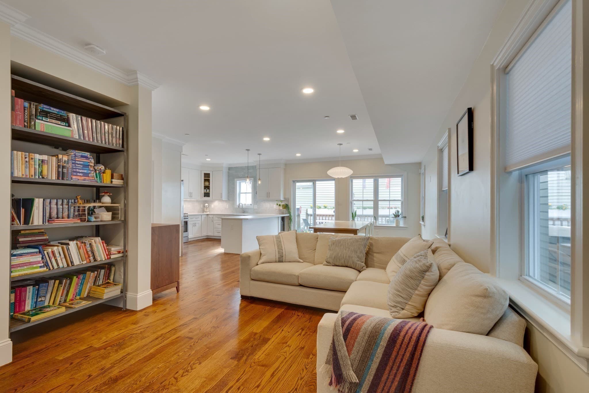 Condominium at 271 Gold St # 2, Boston MA 02127, photo 11 of 40