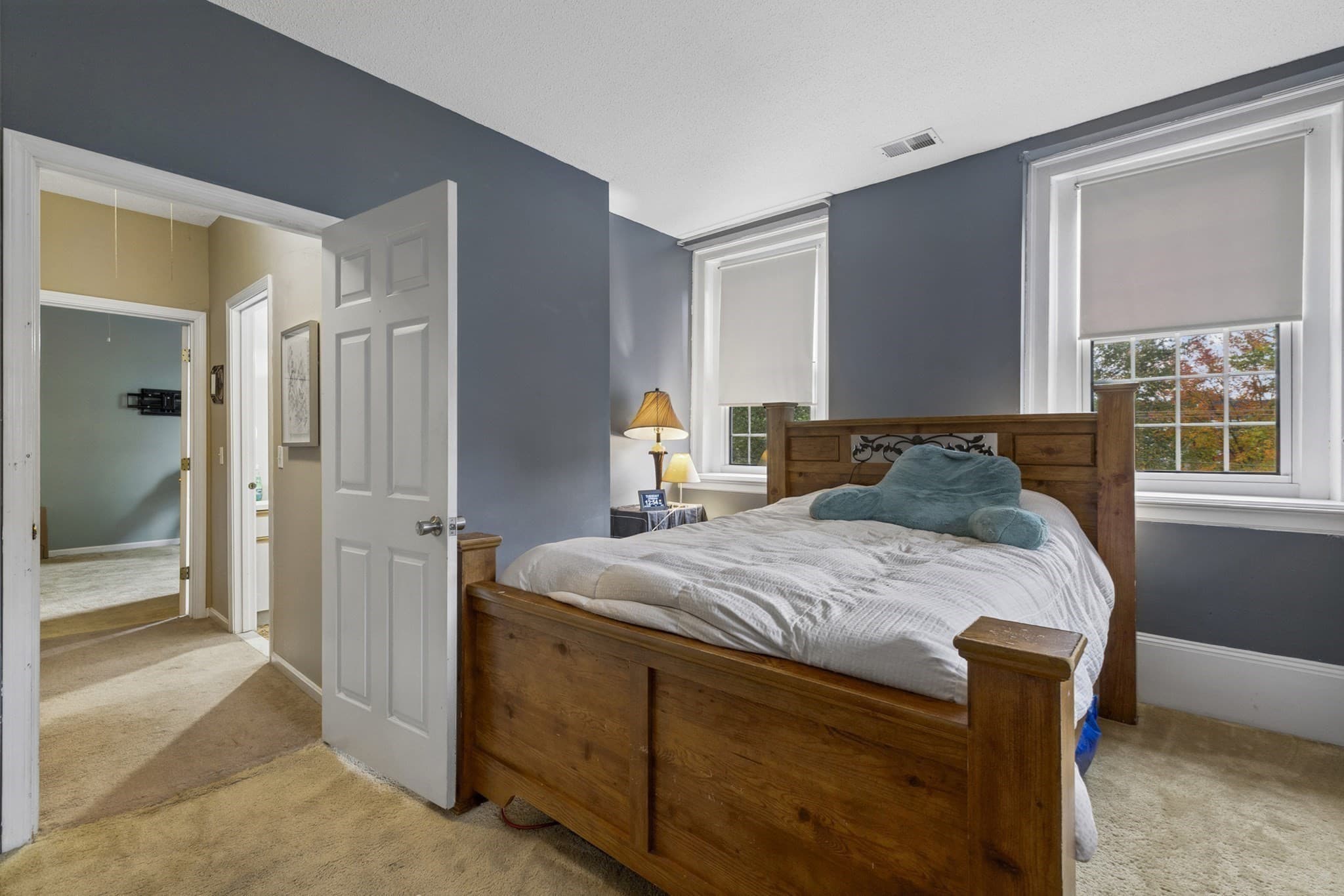 Condominium at 104 Hartford Ave E # 1, Uxbridge MA 01569, photo 16 of 23