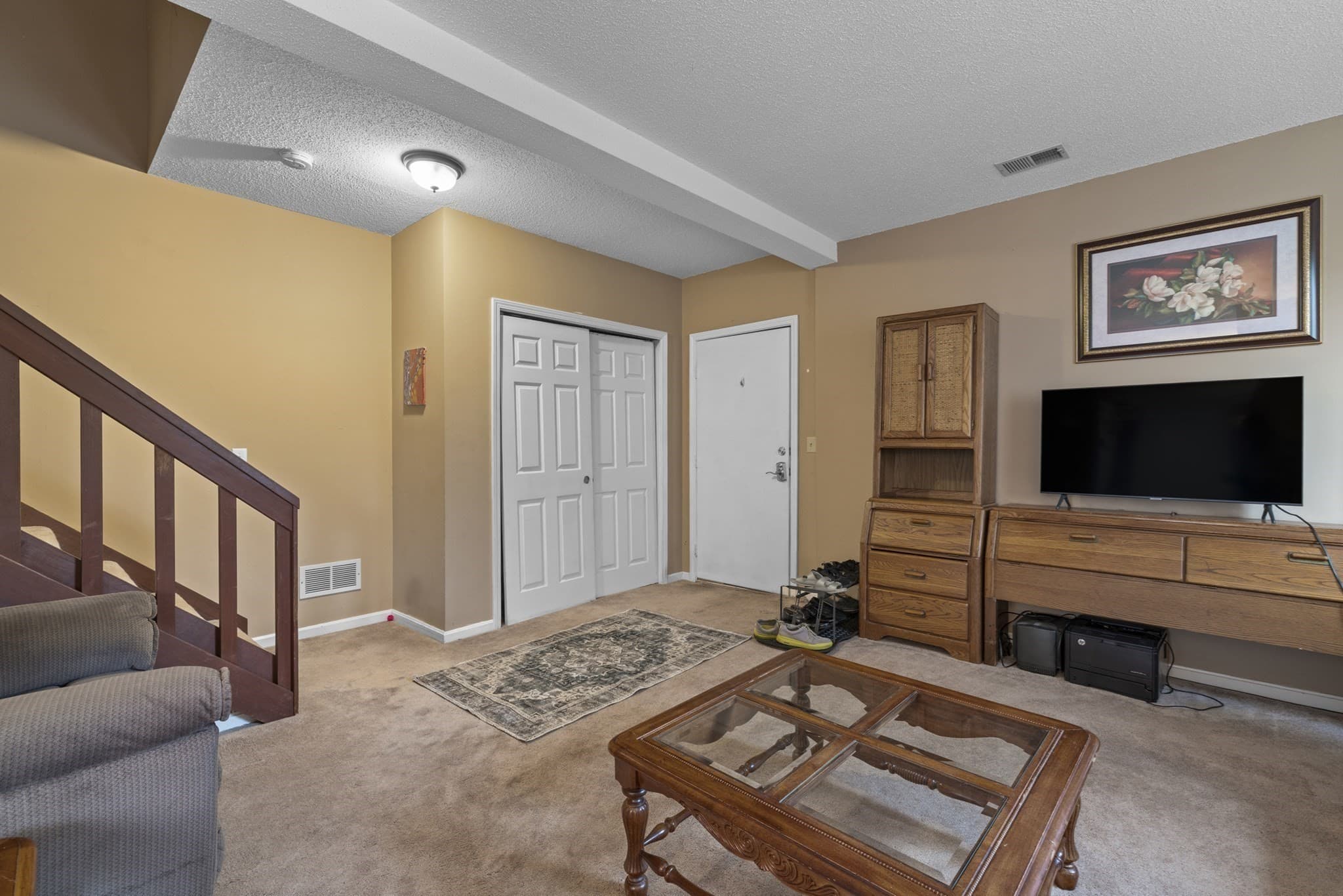 Condominium at 104 Hartford Ave E # 1, Uxbridge MA 01569, photo 10 of 23