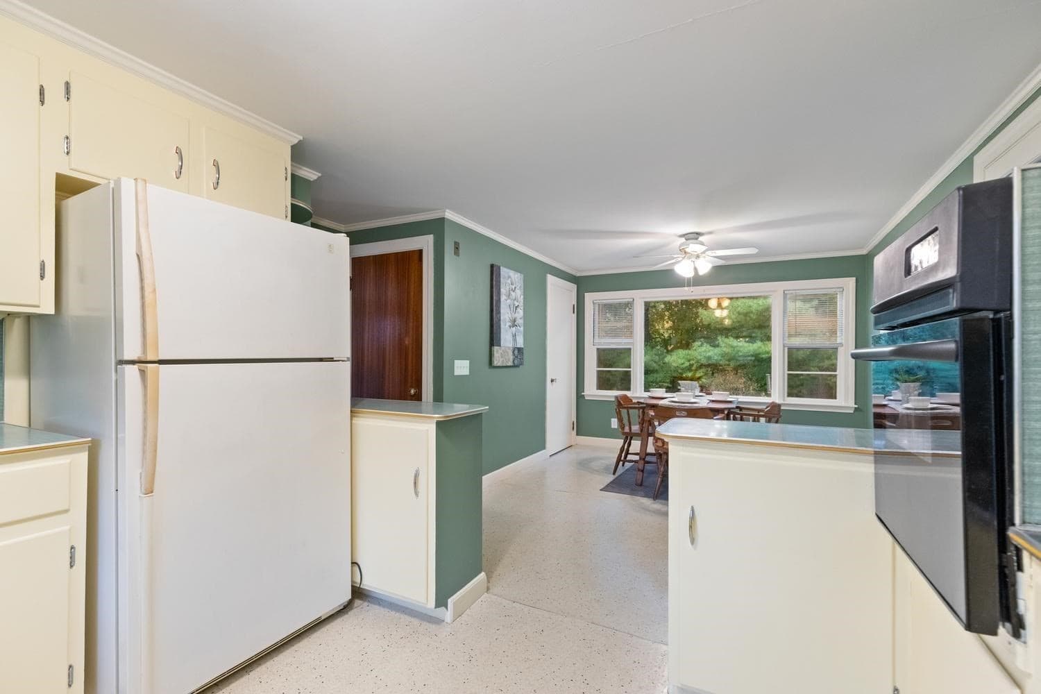Single Family Residence at 218 Lowell St, Wakefield MA 01880, photo 12 of 37
