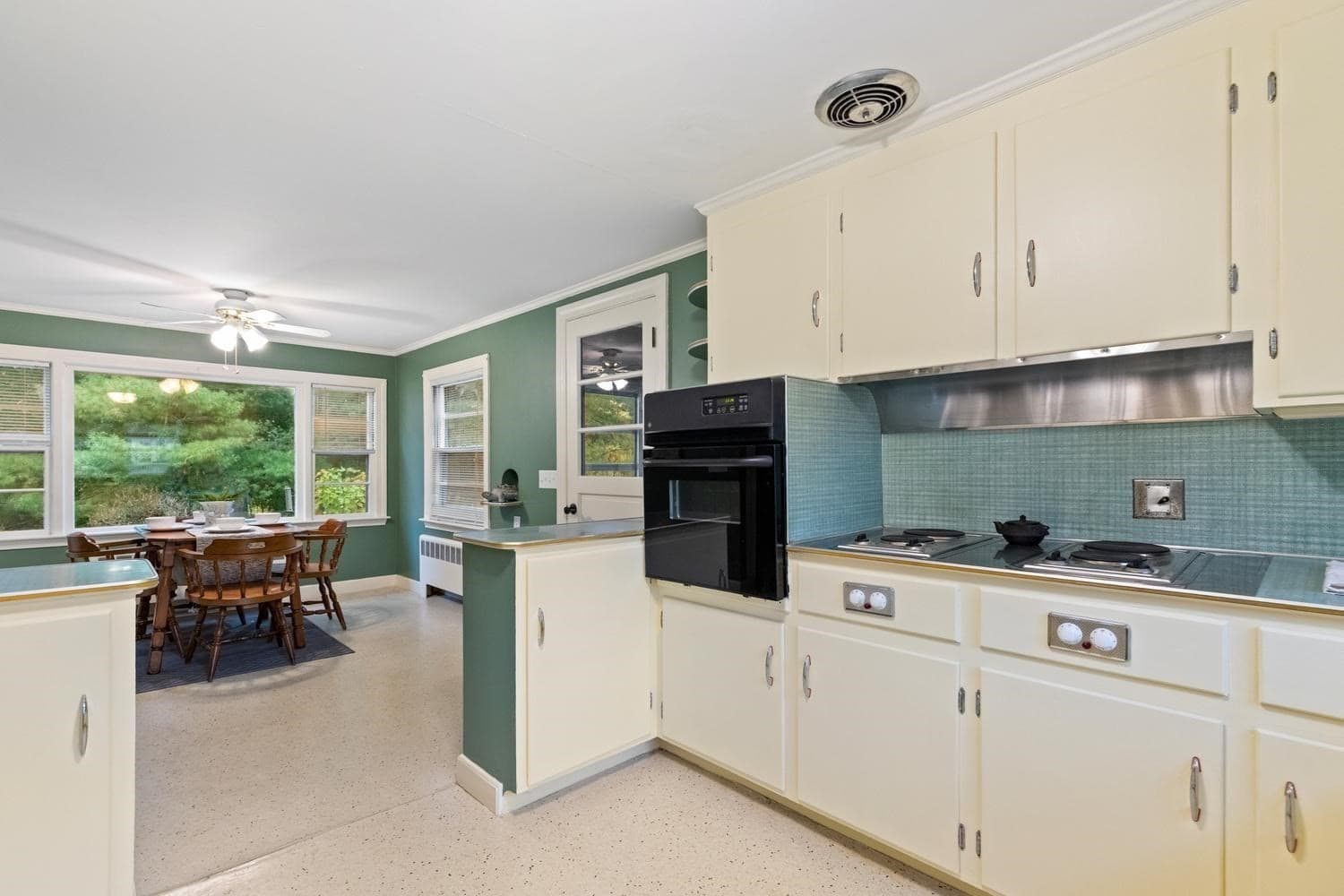 Single Family Residence at 218 Lowell St, Wakefield MA 01880, photo 15 of 37