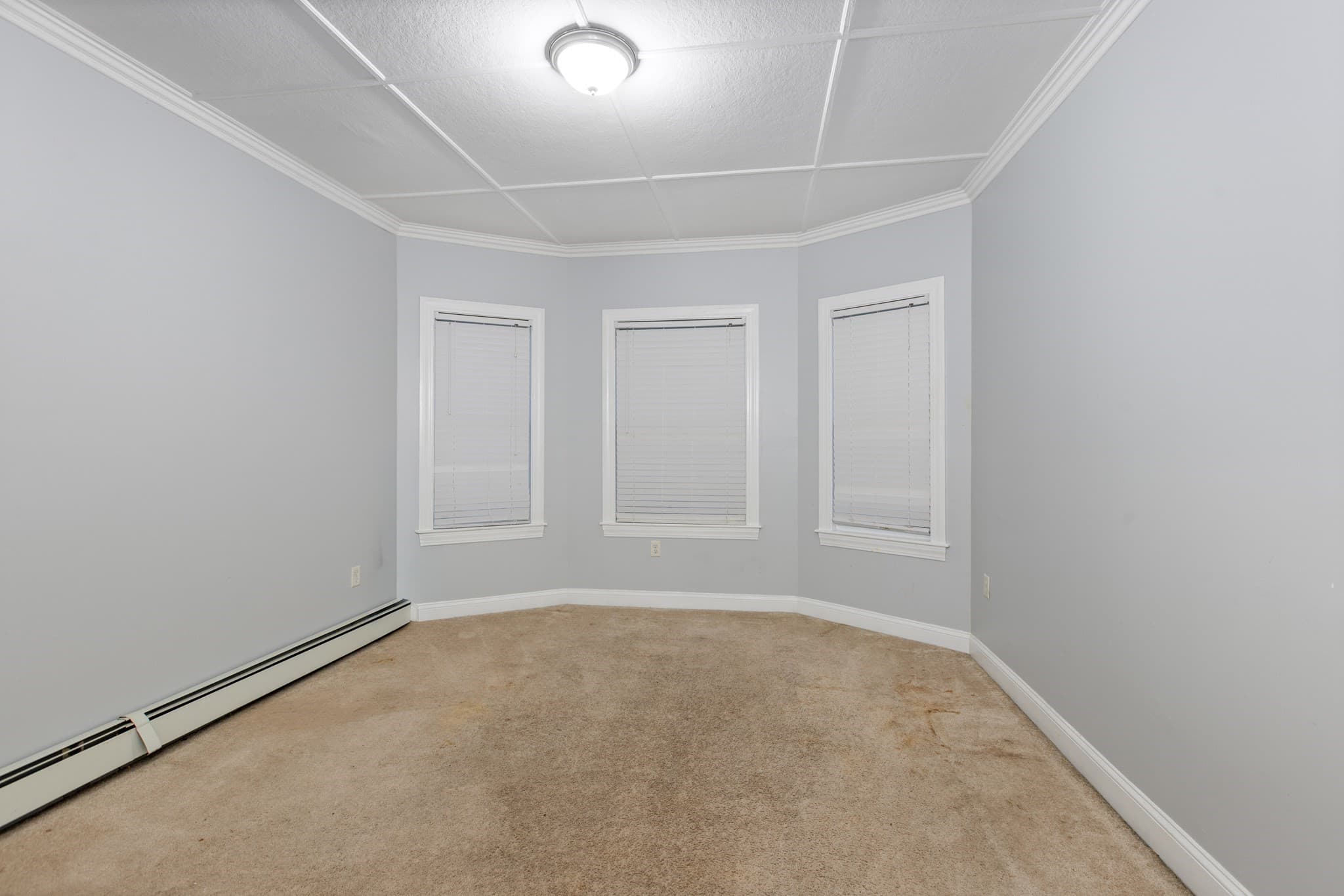 4 Family at 34 Coolidge St, Lawrence MA 01843, photo 23 of 34