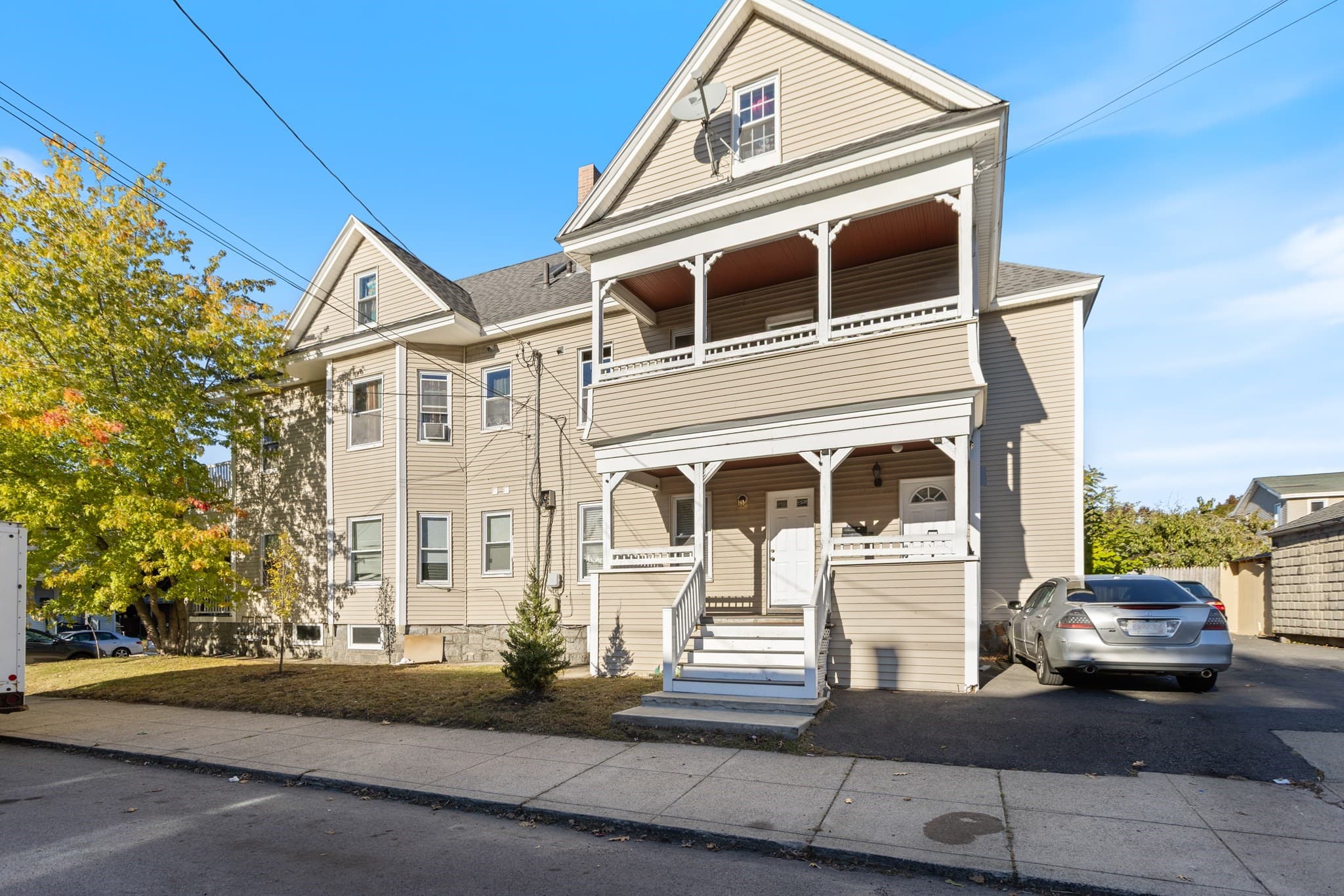 4 Family at 34 Coolidge St, Lawrence MA 01843, photo 33 of 34