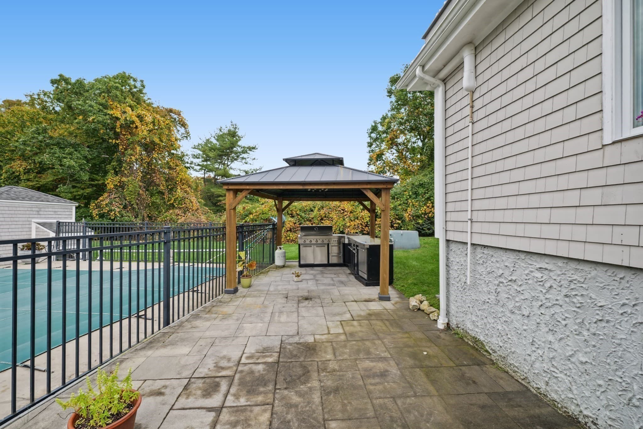 Single Family Residence at 74 Little River Rd, Dartmouth MA 02748, photo 6 of 42