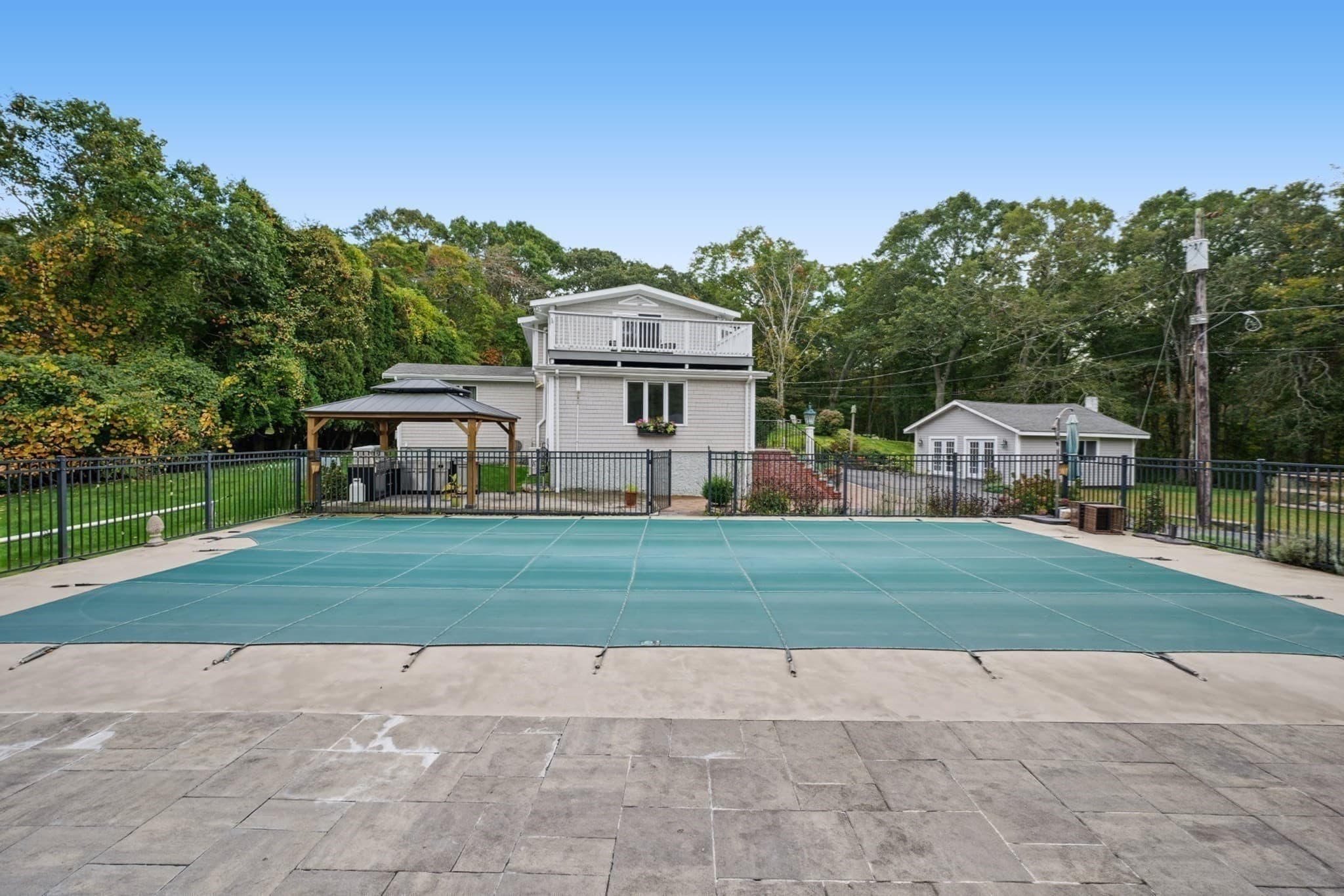 Single Family Residence at 74 Little River Rd, Dartmouth MA 02748, photo 7 of 42