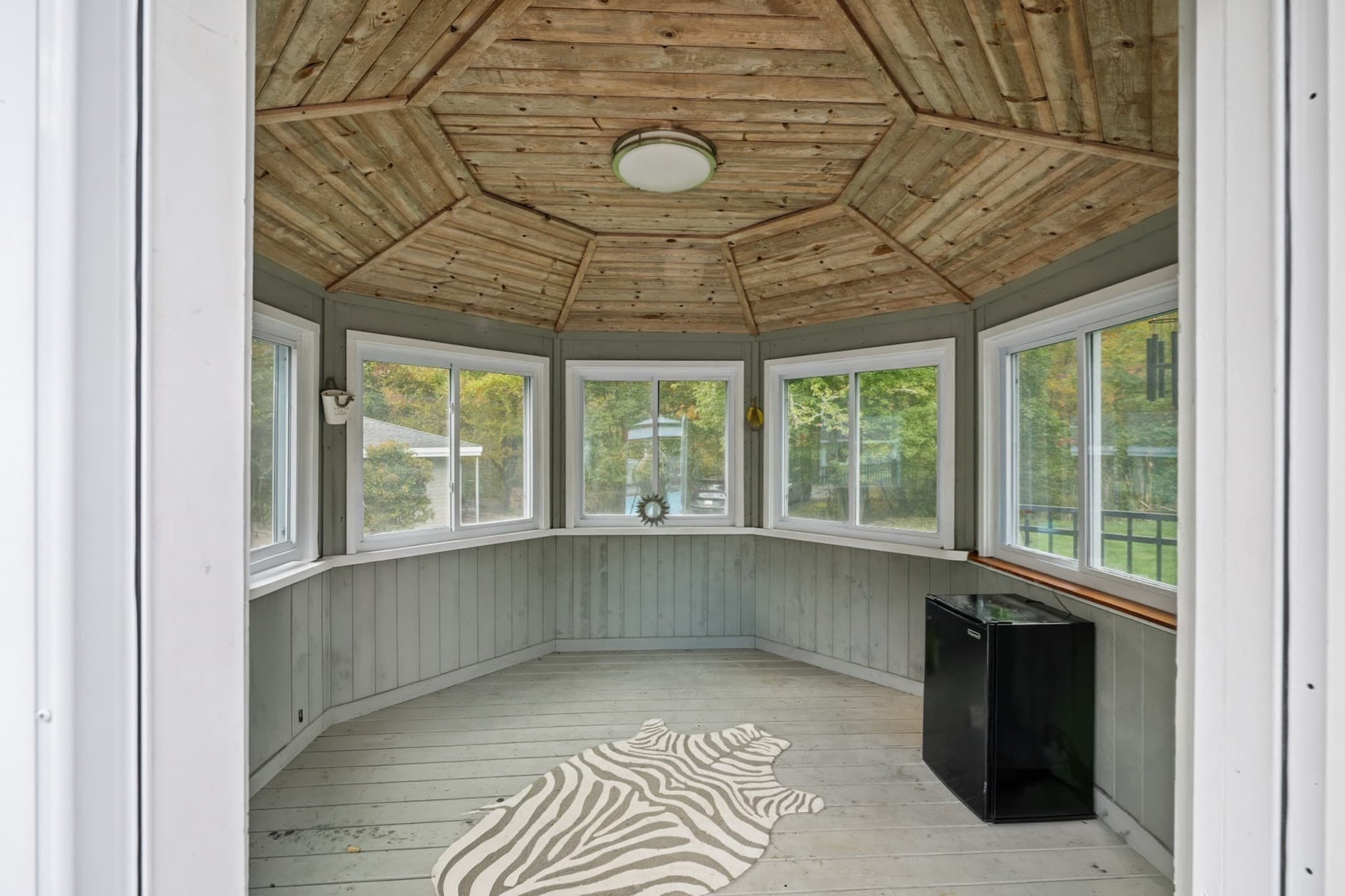 Single Family Residence at 74 Little River Rd, Dartmouth MA 02748, photo 9 of 42