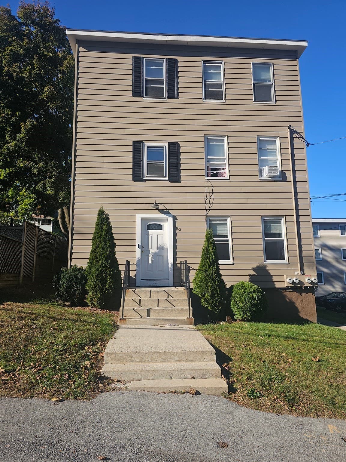 62 Whipple St # 1, Worcester MA 01607