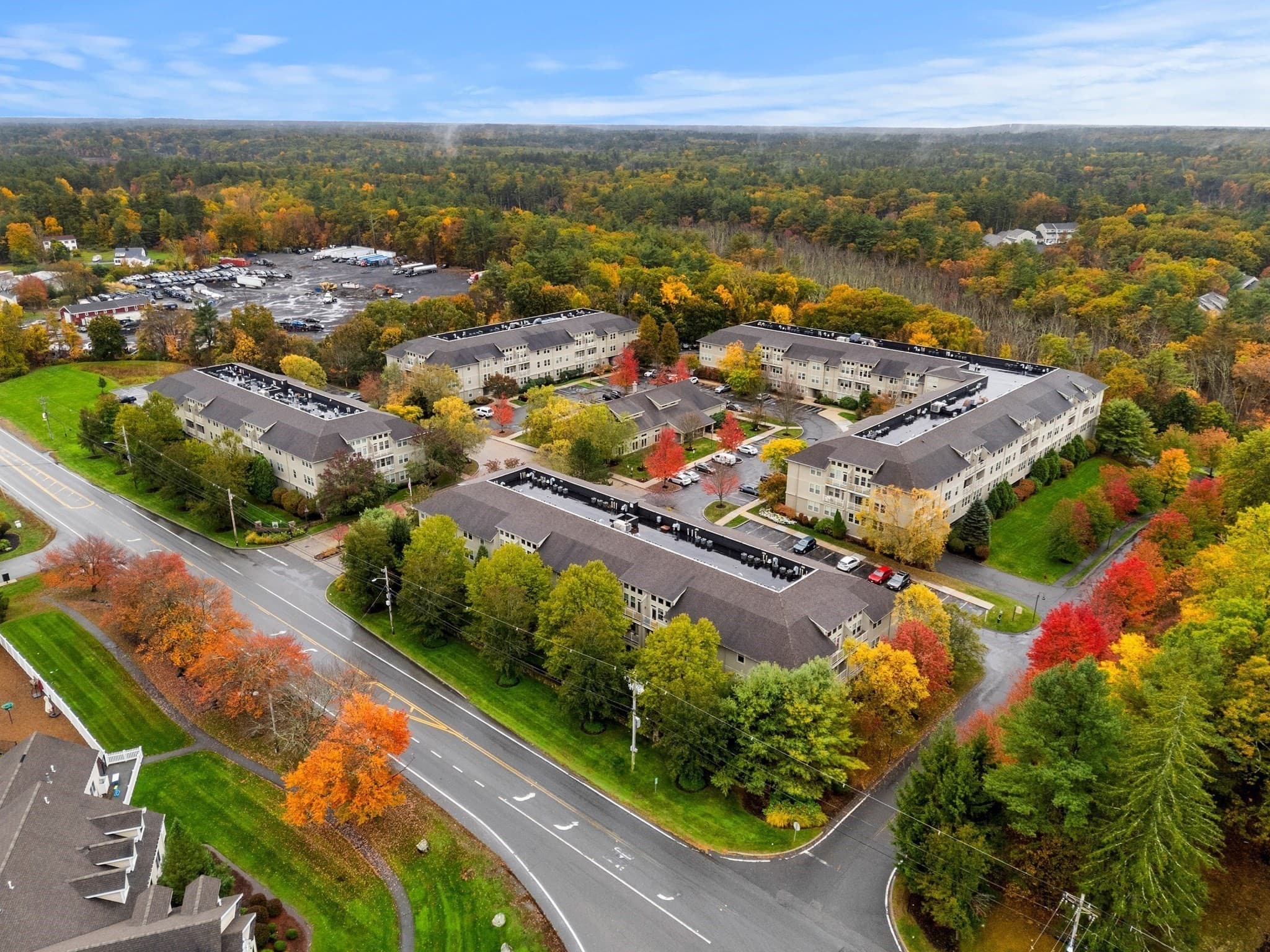Condominium at 3 Harvest Dr # 305, North Andover MA 01876, photo 2 of 38