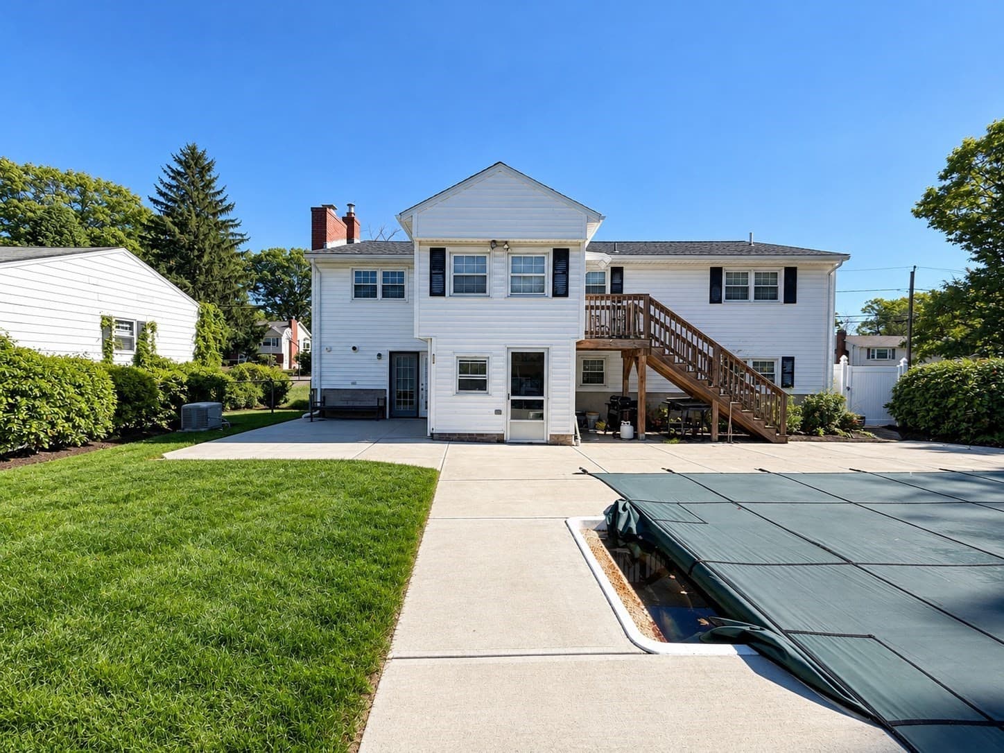 Single Family Residence at 70 Frye Rd, Methuen MA 01844, photo 2 of 19
