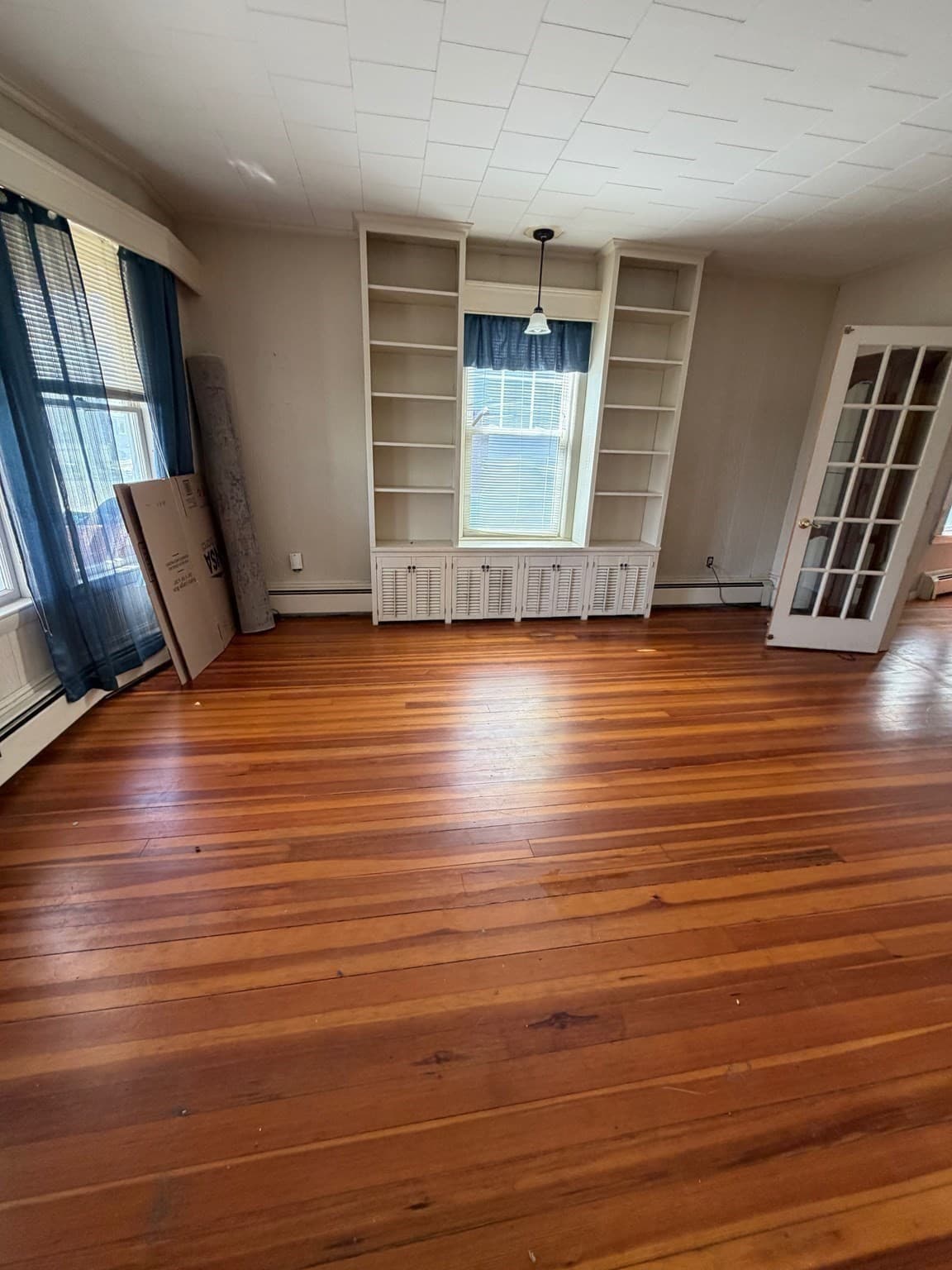 Single Family Residence at 57 Glendale Ave, Peabody MA 01960, photo 4 of 15