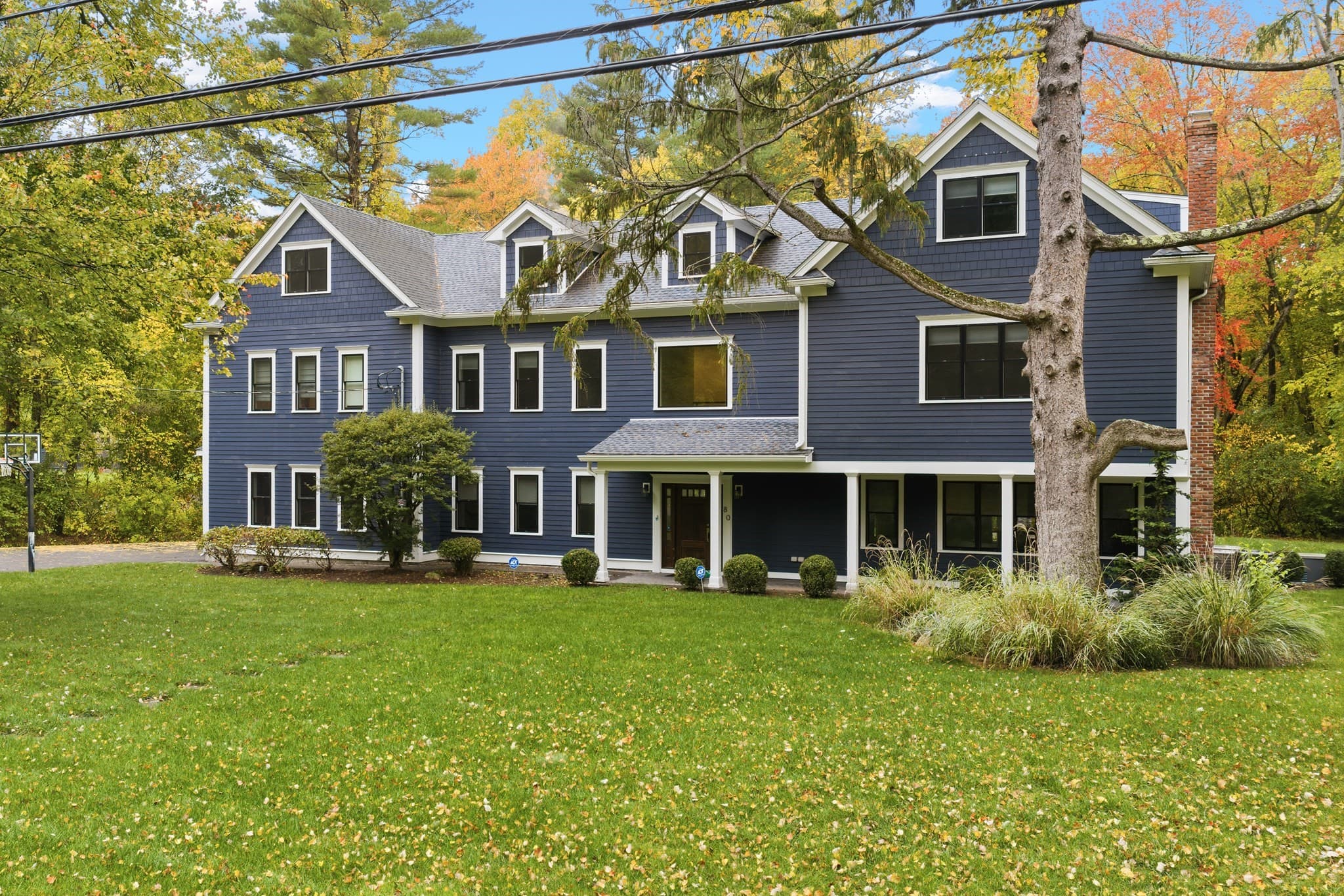 80 Locust Ln, Needham MA 02492