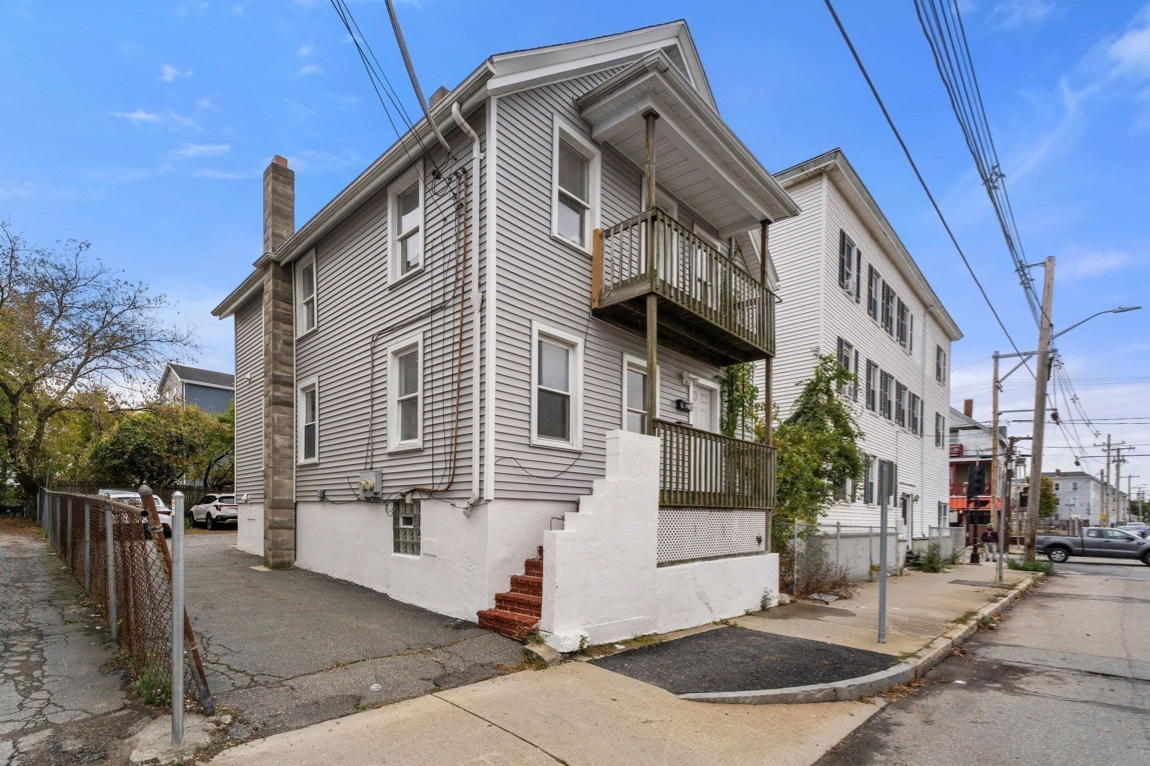 Multi Family at 207 Belleville Ave, New Bedford MA 02746, photo 37 of 42
