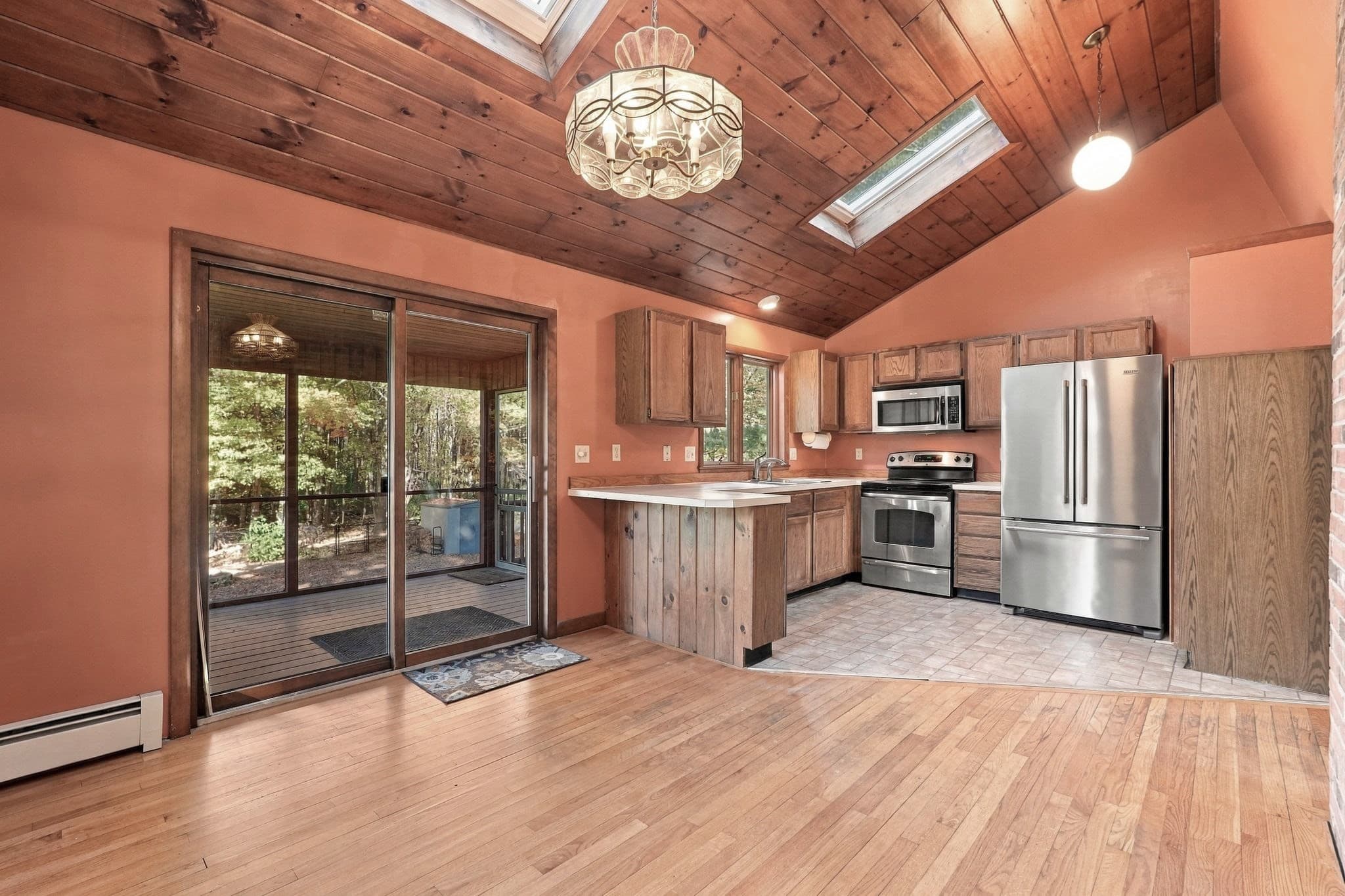 Single Family Residence at 17 Highland Ave., Easthampton MA 01027, photo 9 of 33