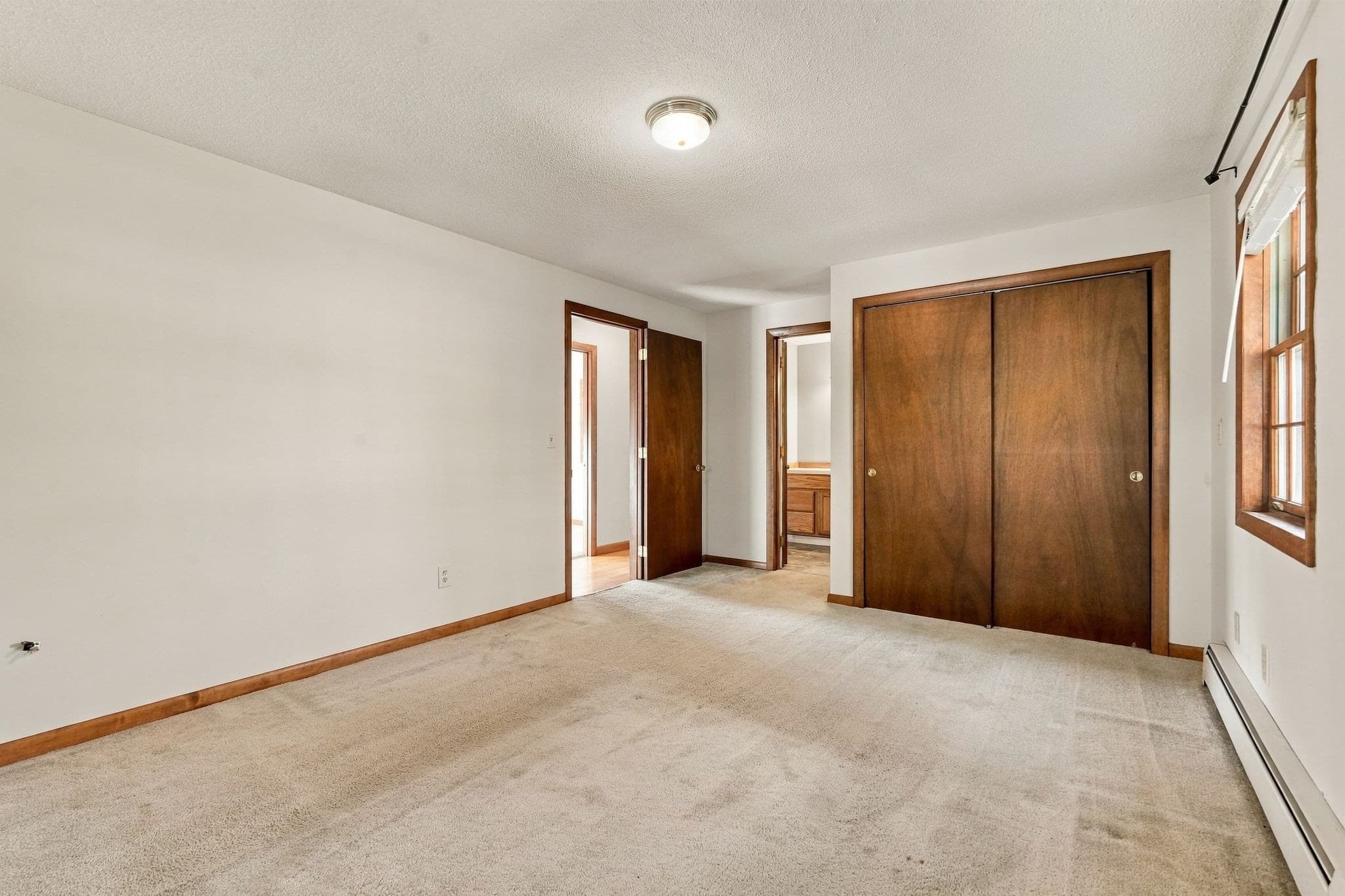 Single Family Residence at 17 Highland Ave., Easthampton MA 01027, photo 15 of 33
