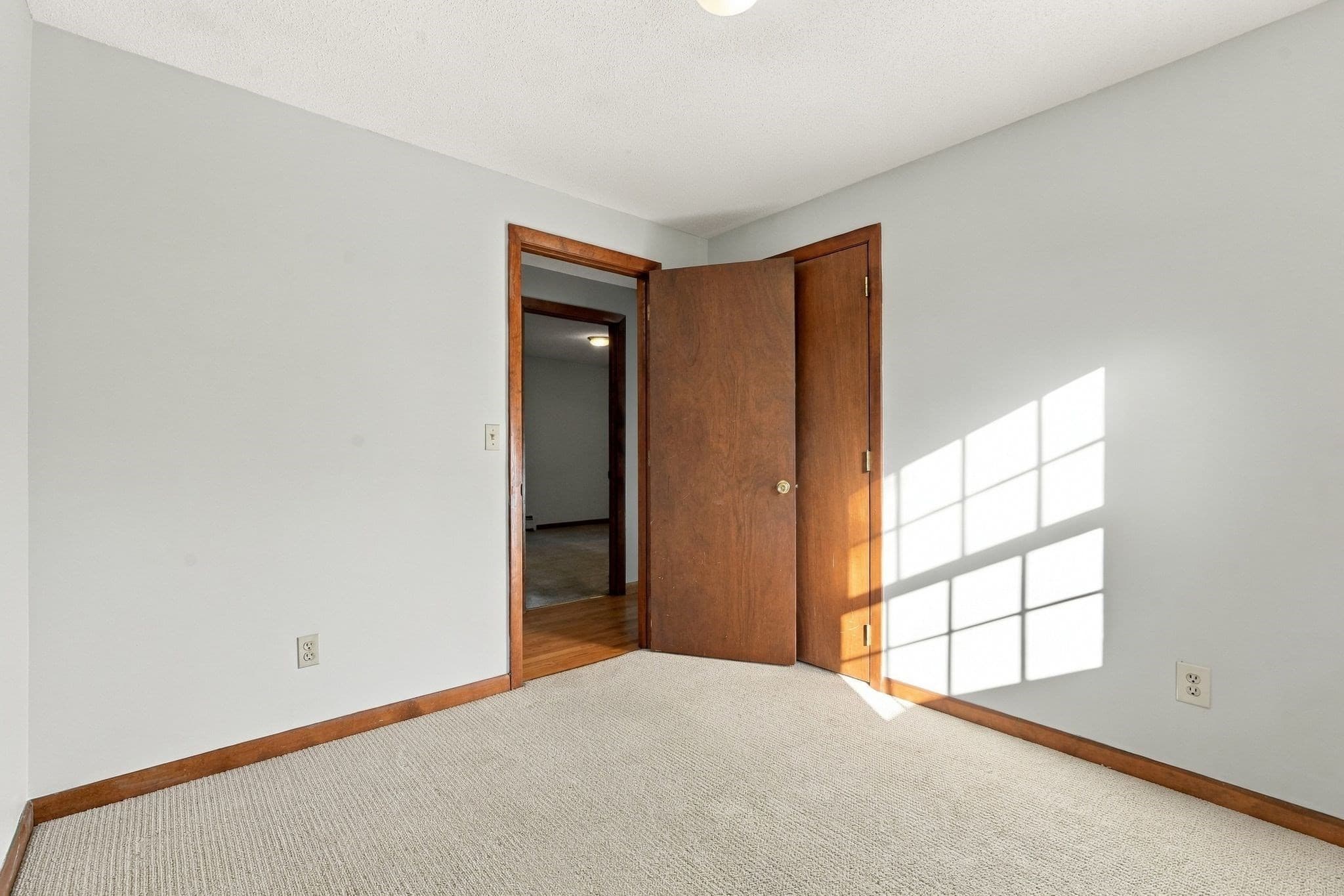 Single Family Residence at 17 Highland Ave., Easthampton MA 01027, photo 19 of 33