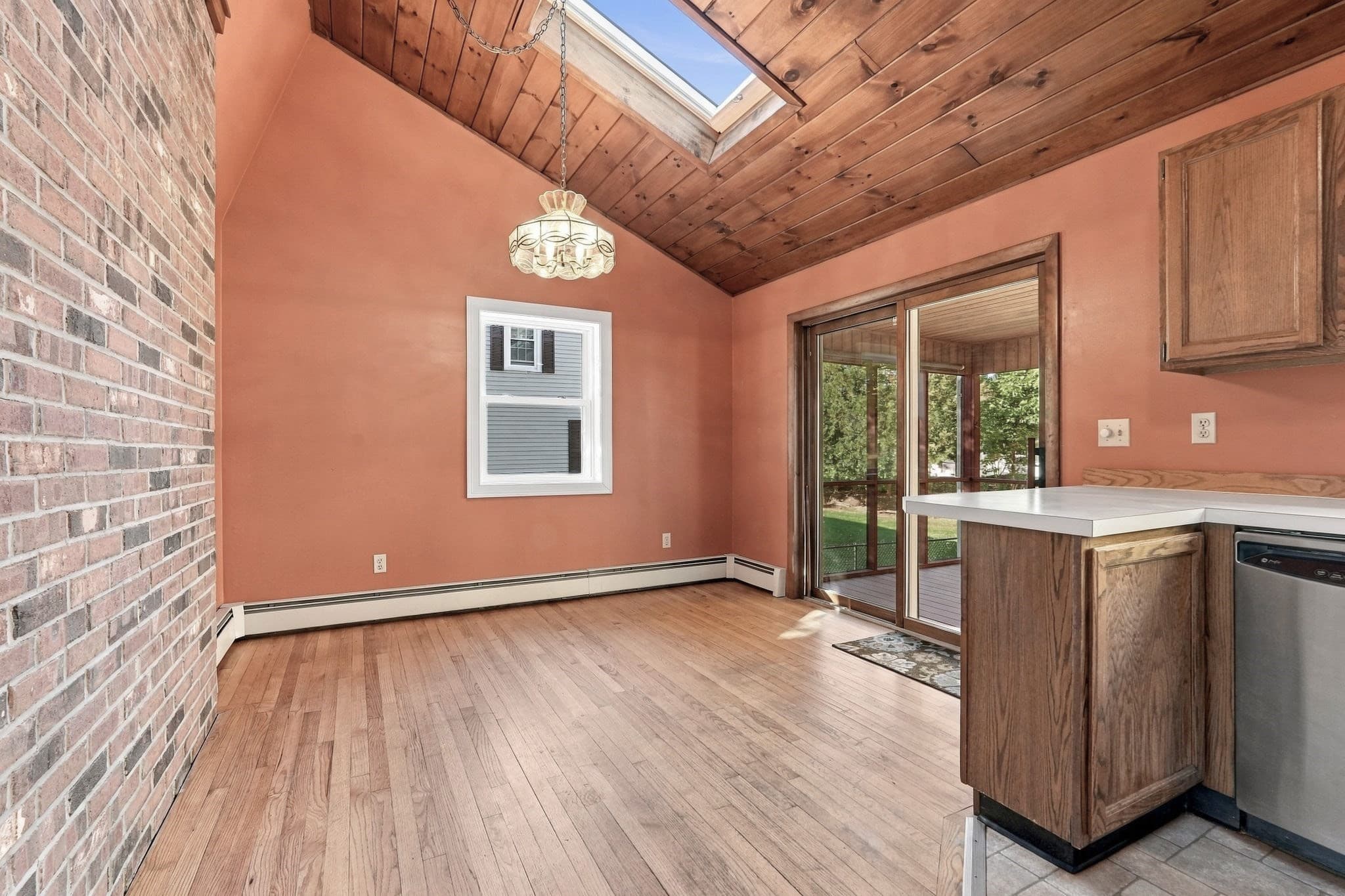 Single Family Residence at 17 Highland Ave., Easthampton MA 01027, photo 8 of 33