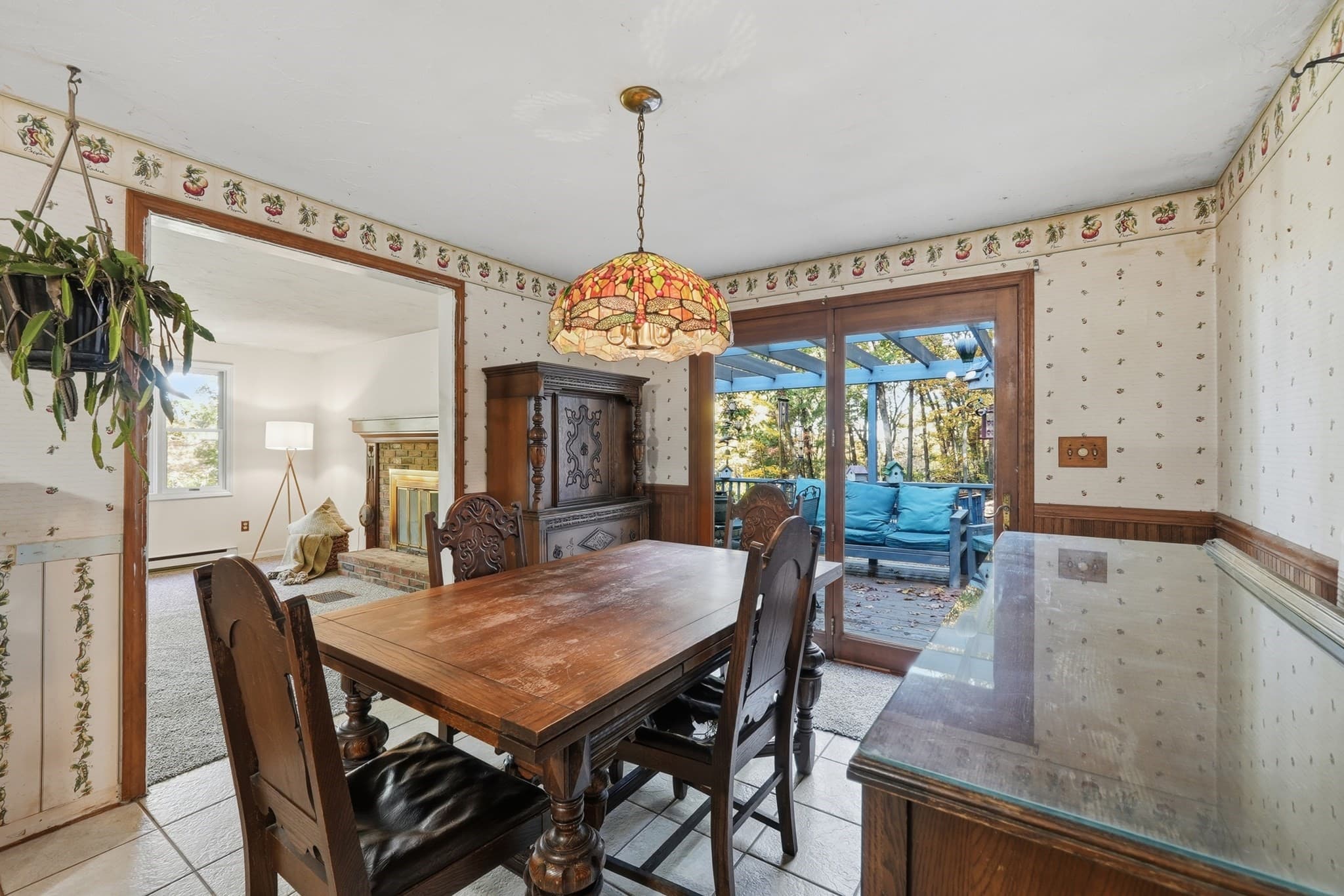 Single Family Residence at 34 Vinton Rd, Holland MA 01521, photo 9 of 38