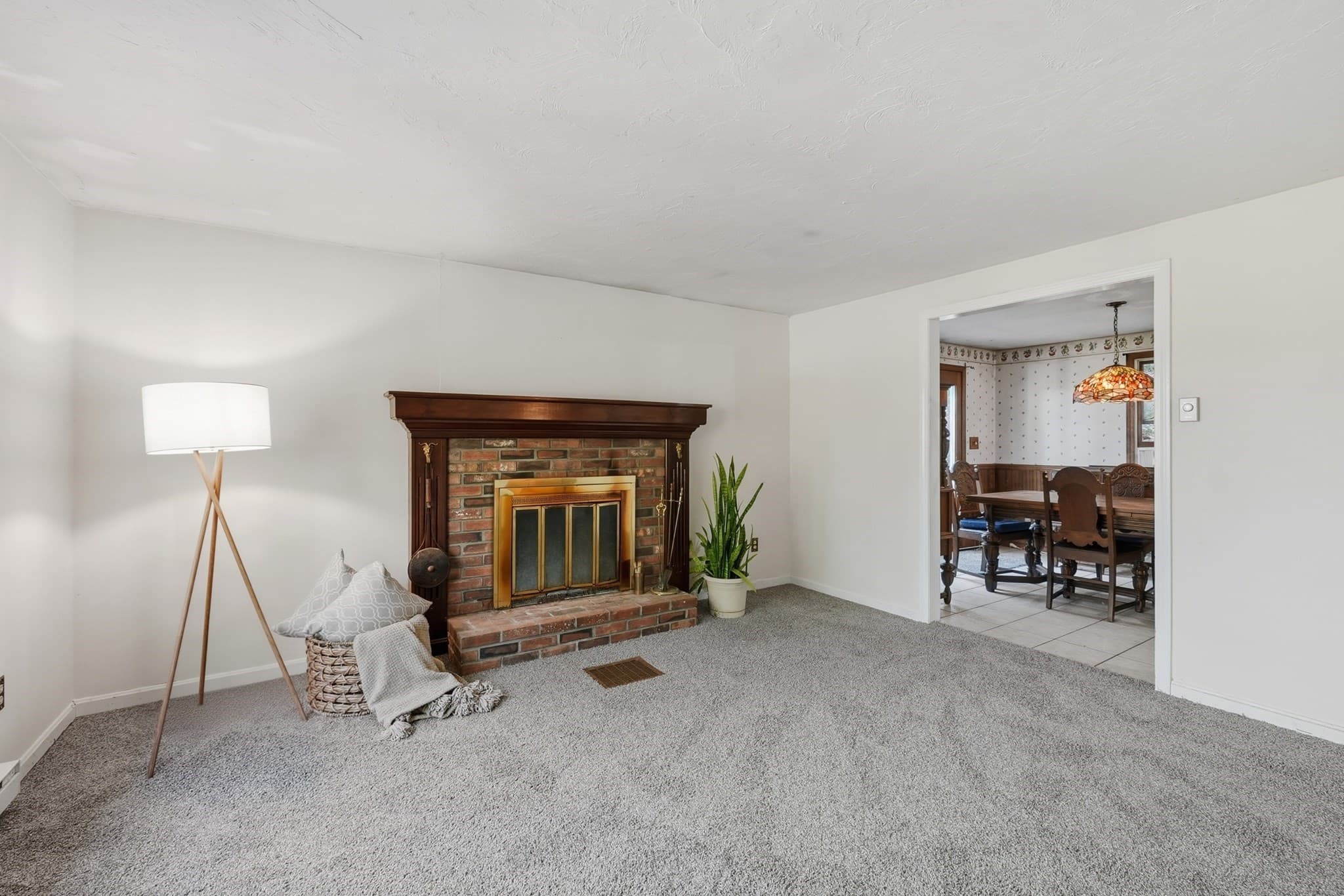 Single Family Residence at 34 Vinton Rd, Holland MA 01521, photo 14 of 38