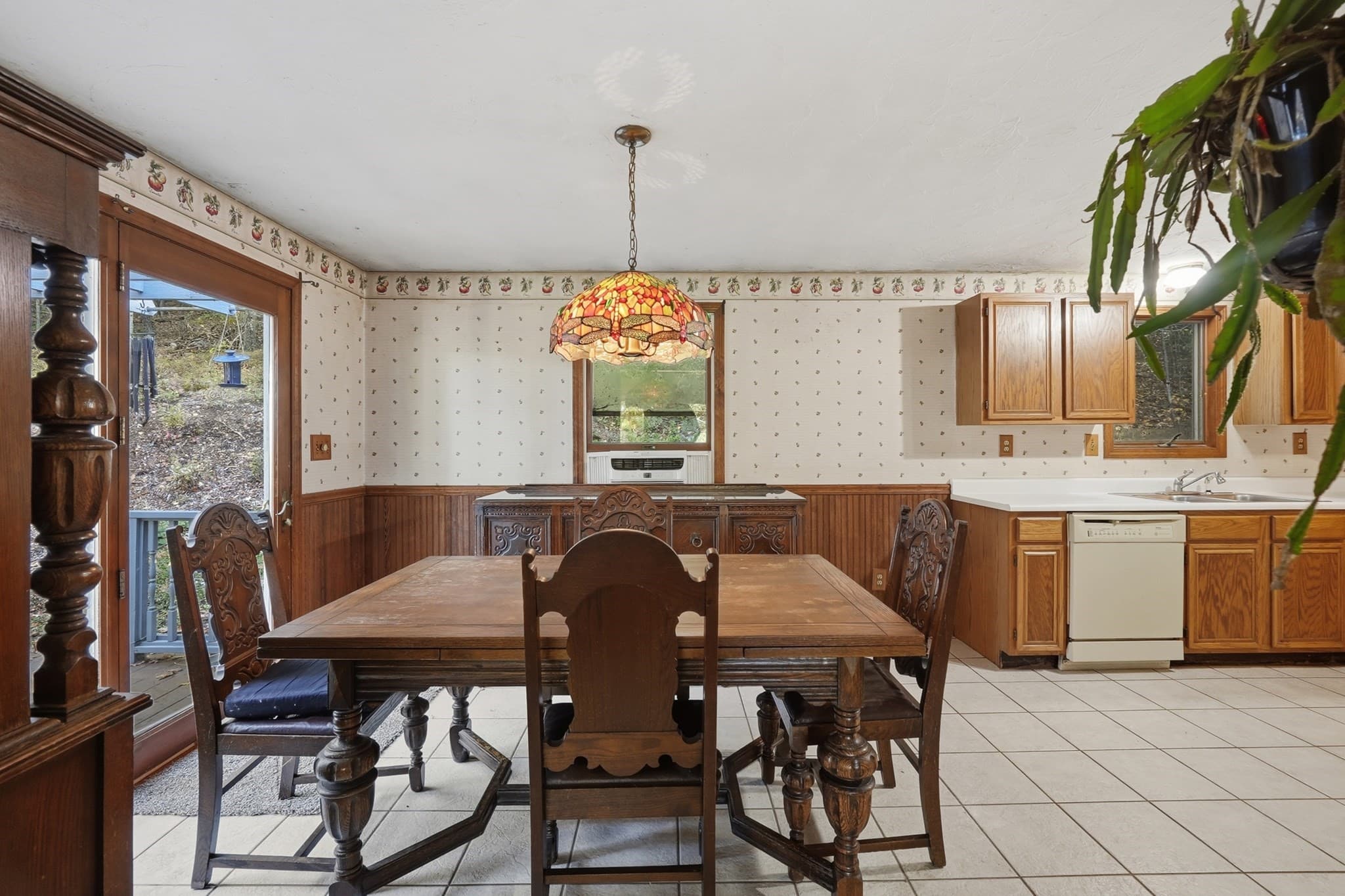 Single Family Residence at 34 Vinton Rd, Holland MA 01521, photo 8 of 38