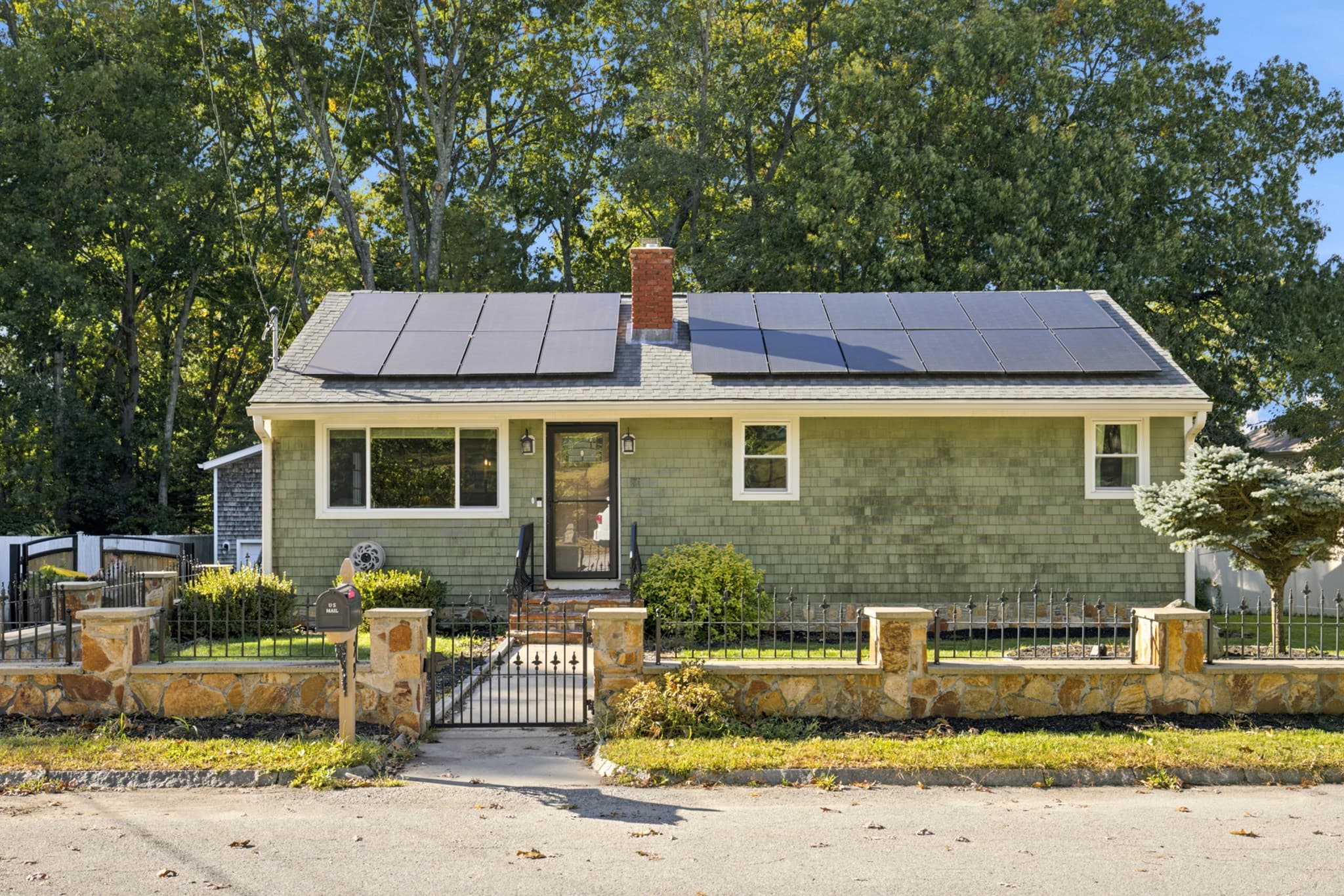 Single Family Residence at 29 Reservoir Street, Fall River MA 02723, photo 3 of 42