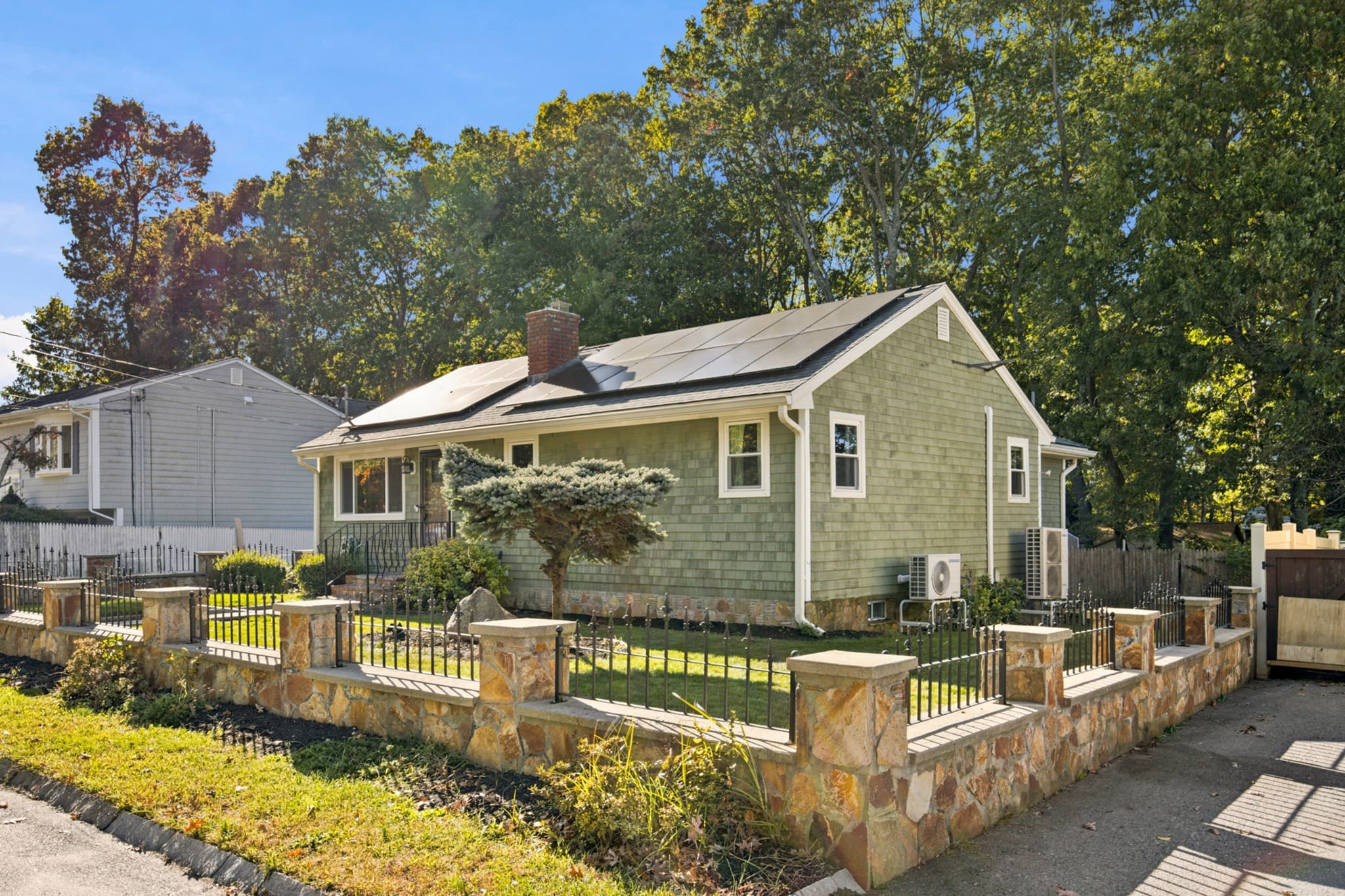 Single Family Residence at 29 Reservoir Street, Fall River MA 02723, photo 4 of 42