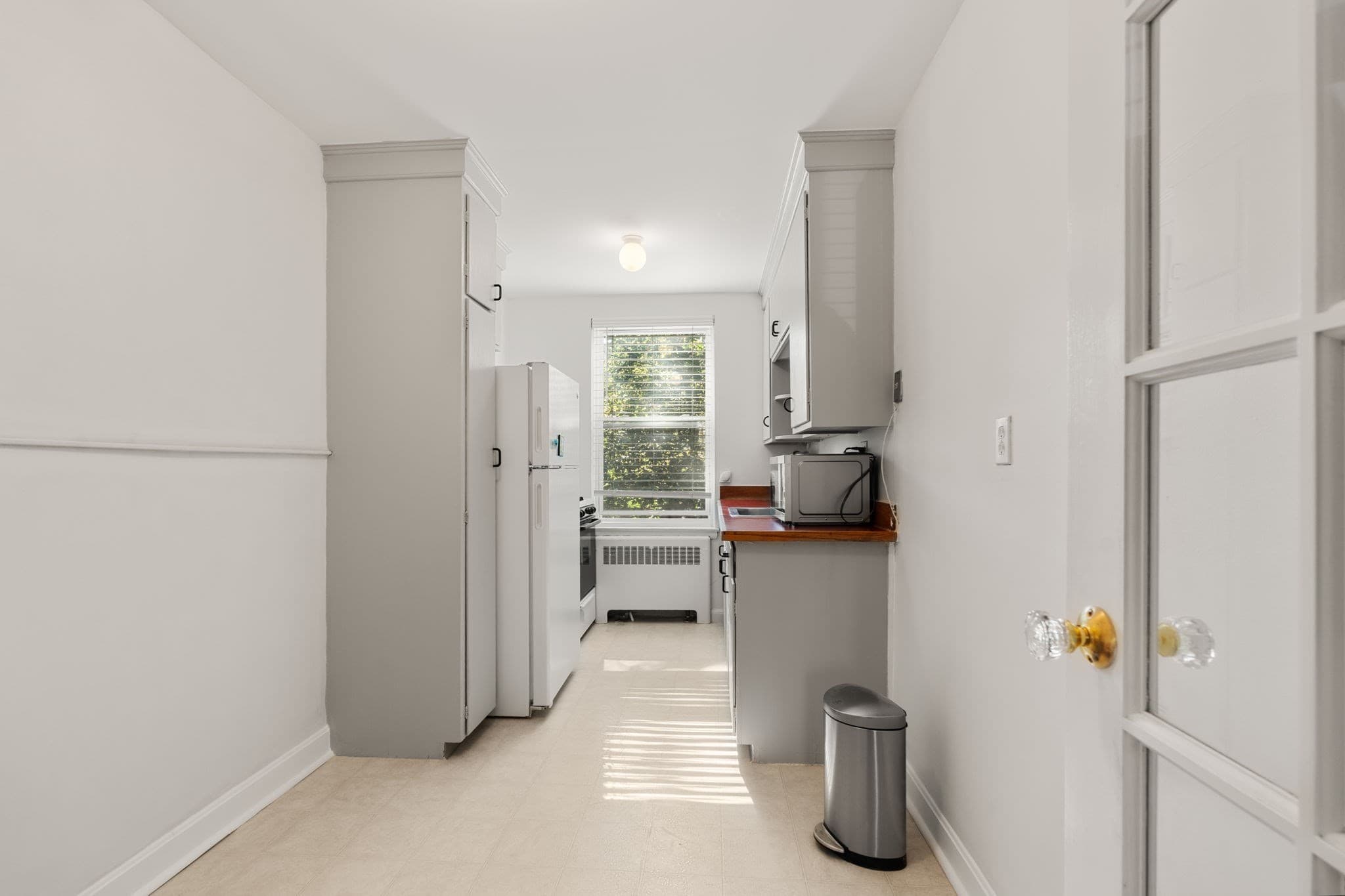 Condominium at 136 Beaconsfield Rd # 2, Brookline MA 02445, photo 7 of 17
