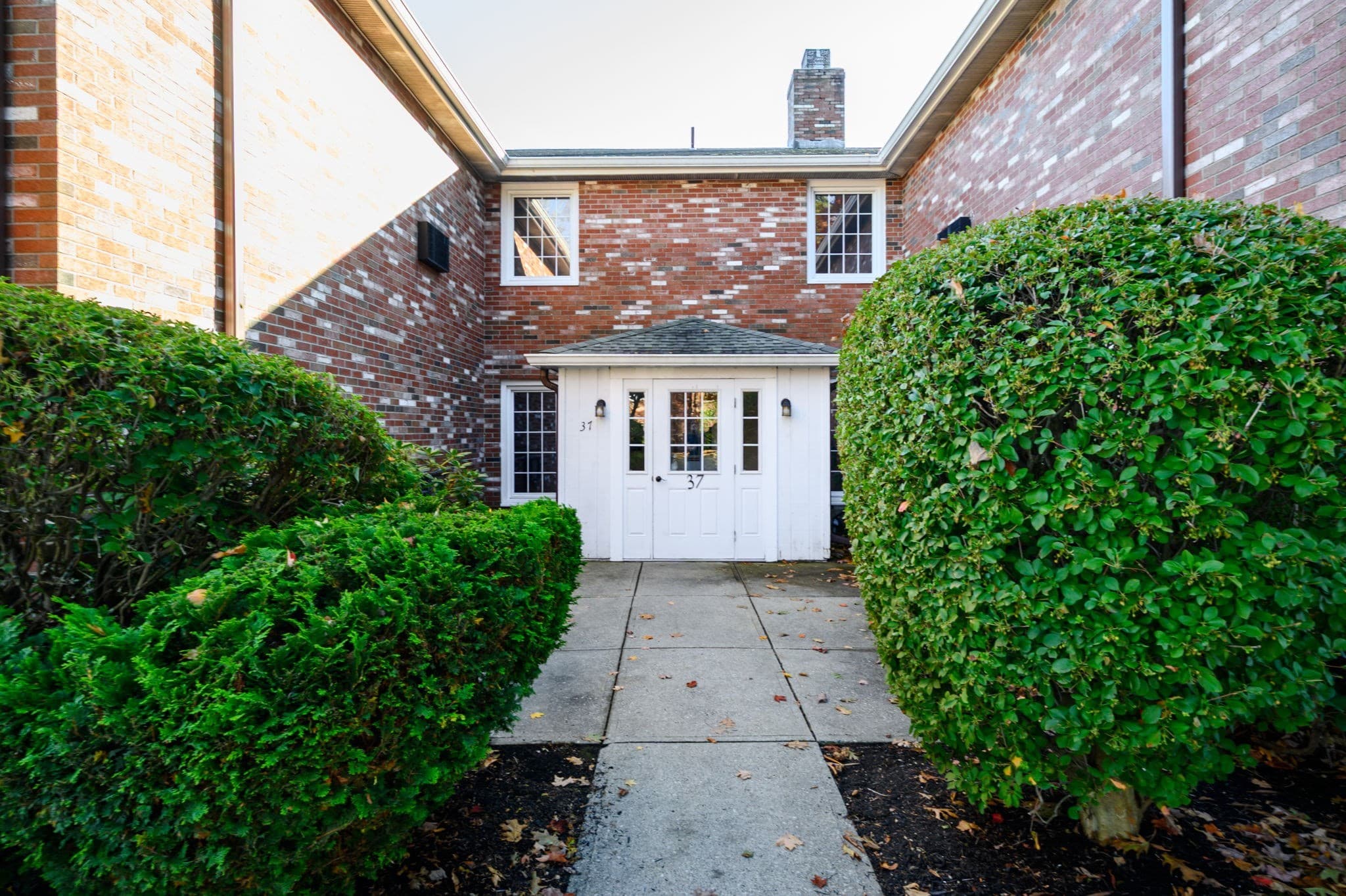 Condominium at 37 Fountain Ln # 14, Weymouth MA 02190, photo 2 of 19