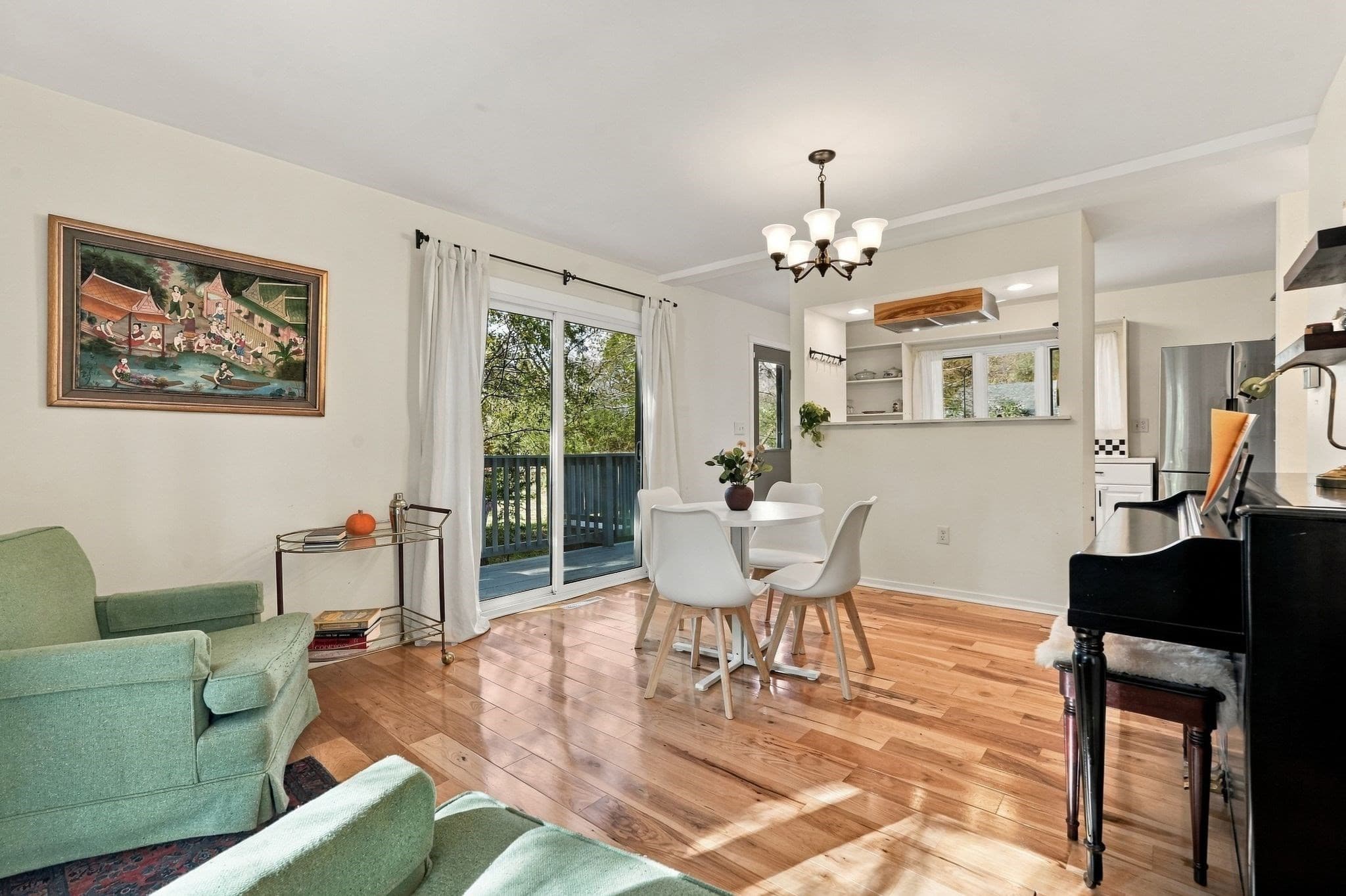 Single Family Residence at 35 The Hollow, Amherst MA 01002, photo 6 of 32