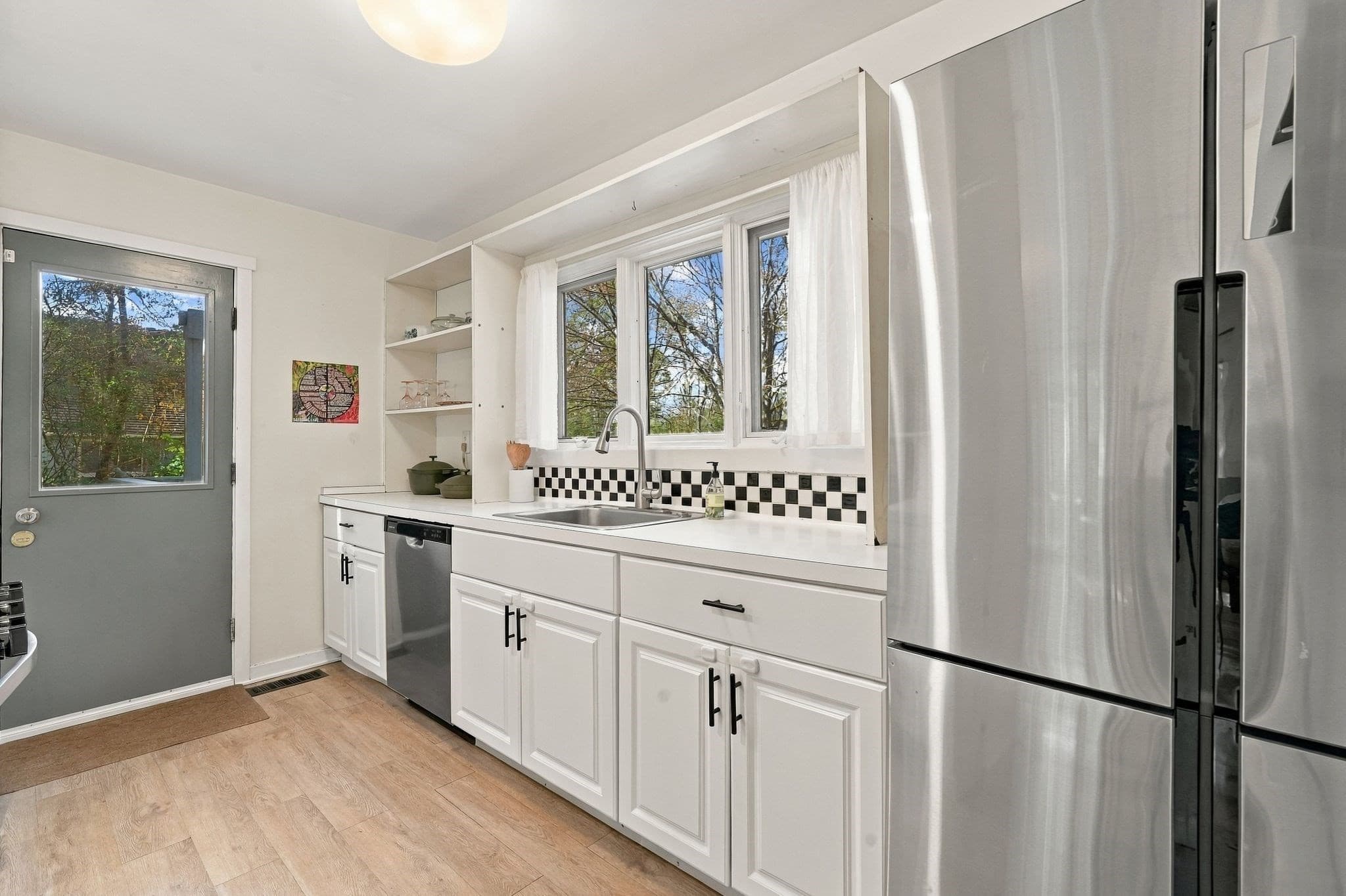Single Family Residence at 35 The Hollow, Amherst MA 01002, photo 10 of 32