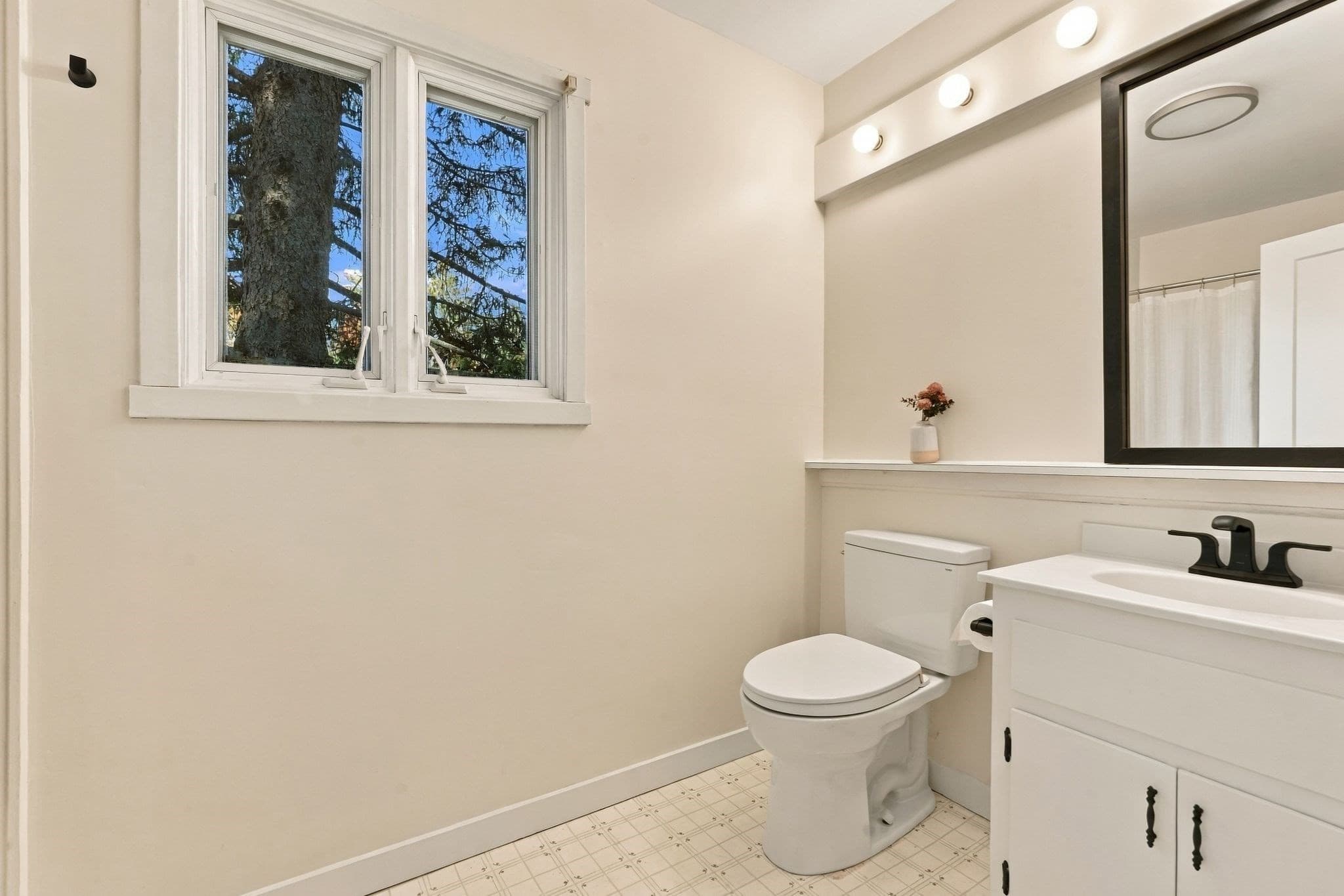 Single Family Residence at 35 The Hollow, Amherst MA 01002, photo 21 of 32
