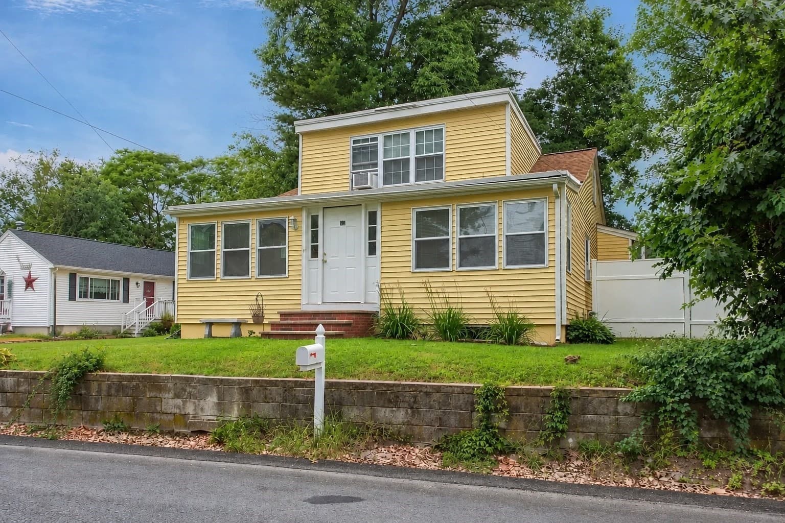 100 Mascuppic Trail, Tyngsborough MA 01879
