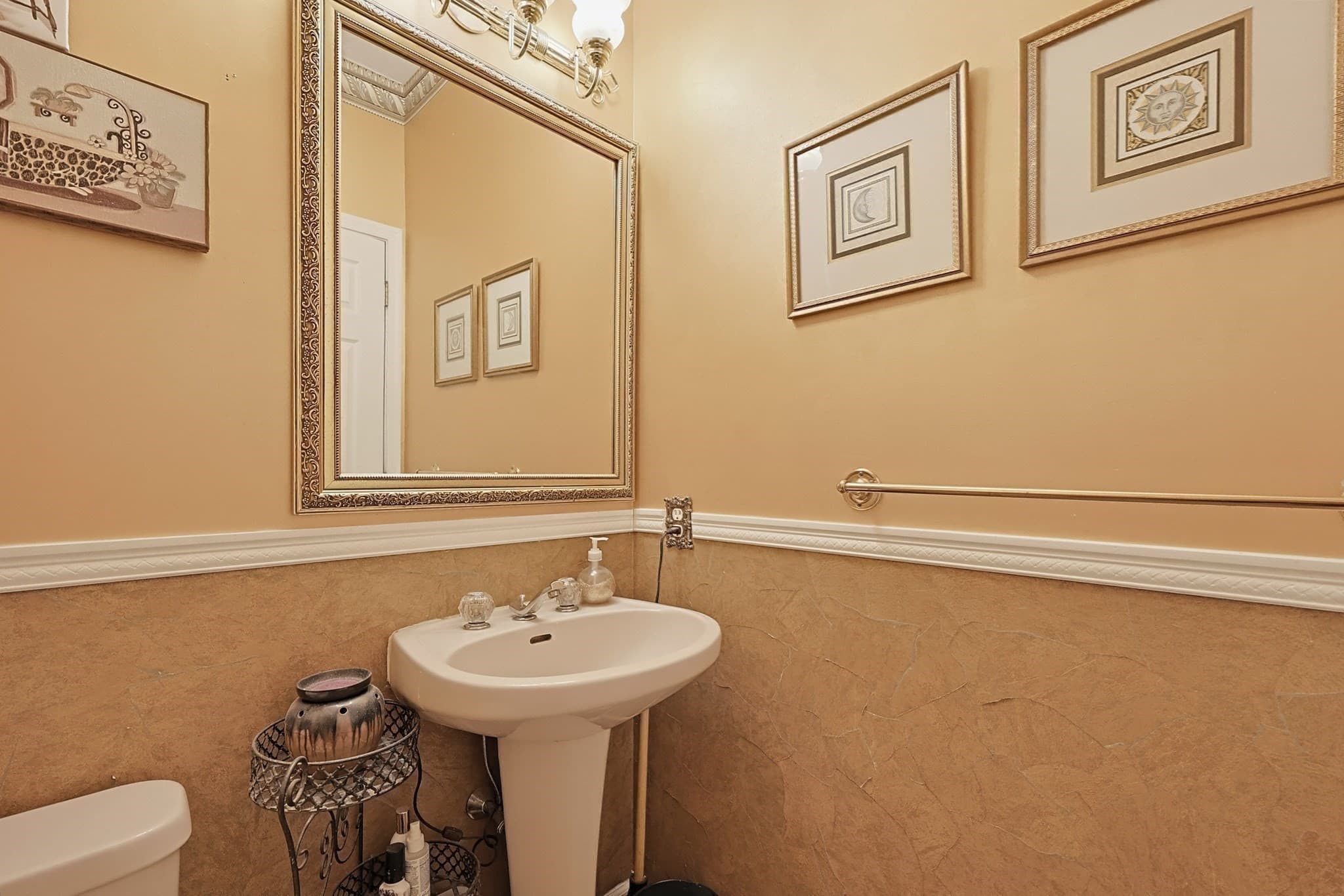 Single Family Residence at 93 Robert Road, Marlborough MA 01752, photo 23 of 42