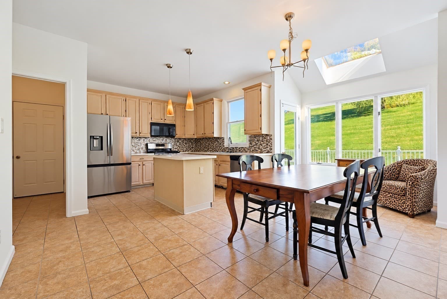 Single Family Residence at 93 Robert Road, Marlborough MA 01752, photo 14 of 42
