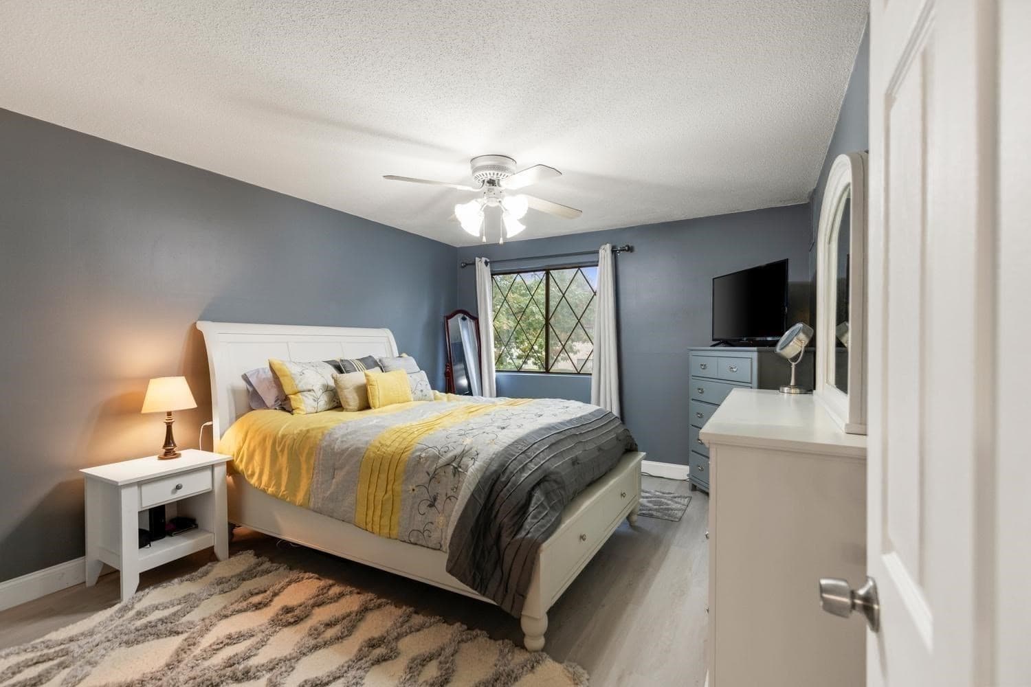 Condominium at 3 Greenbriar Drive # 204, North Reading MA 01864, photo 14 of 20