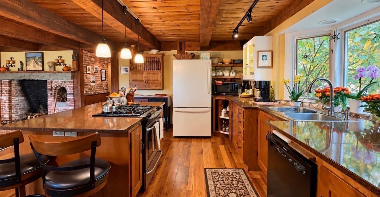 Single Family Residence at 215 Southampton Rd, Westhampton MA 01027, photo 9 of 42