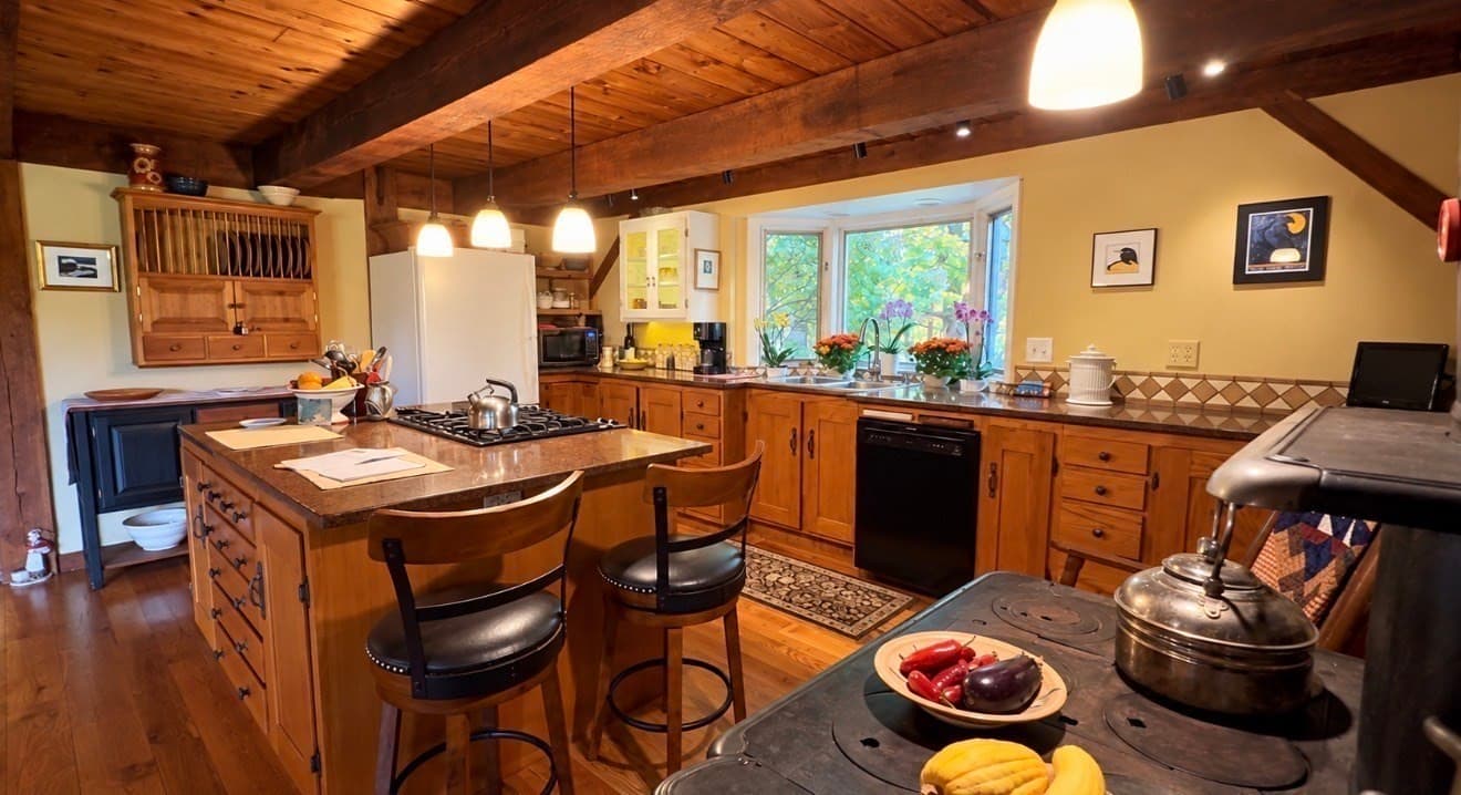 Single Family Residence at 215 Southampton Rd, Westhampton MA 01027, photo 8 of 42