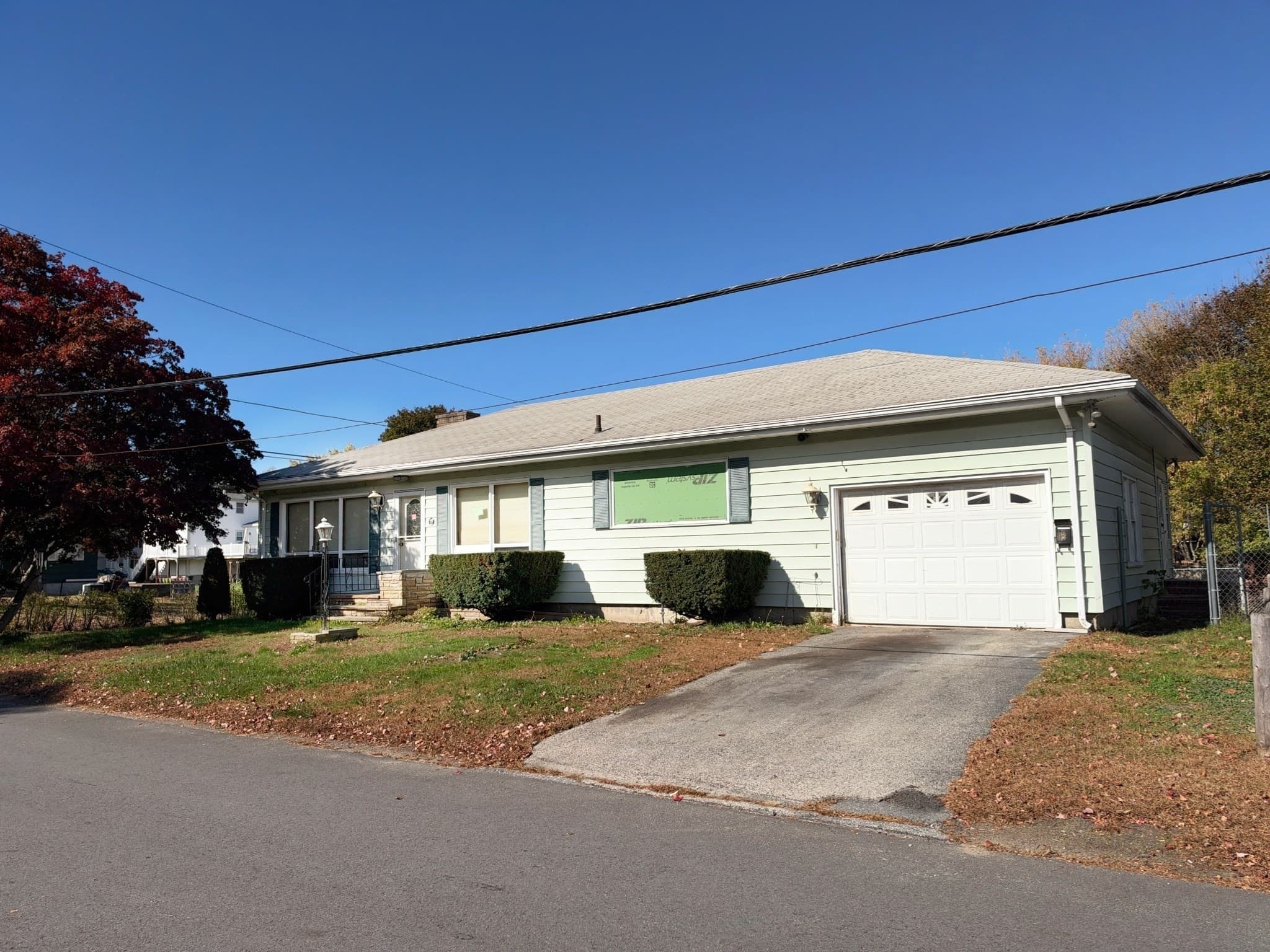 79 William St, Lawrence MA 01841