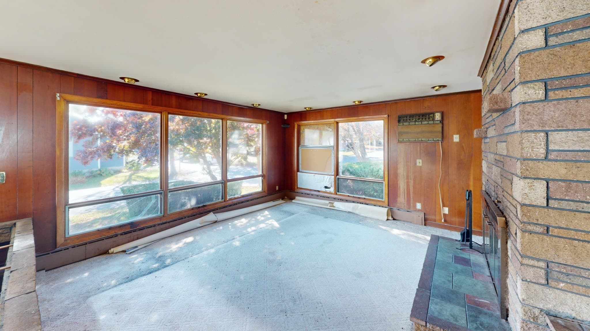 Single Family Residence at 79 William St, Lawrence MA 01841, photo 5 of 17