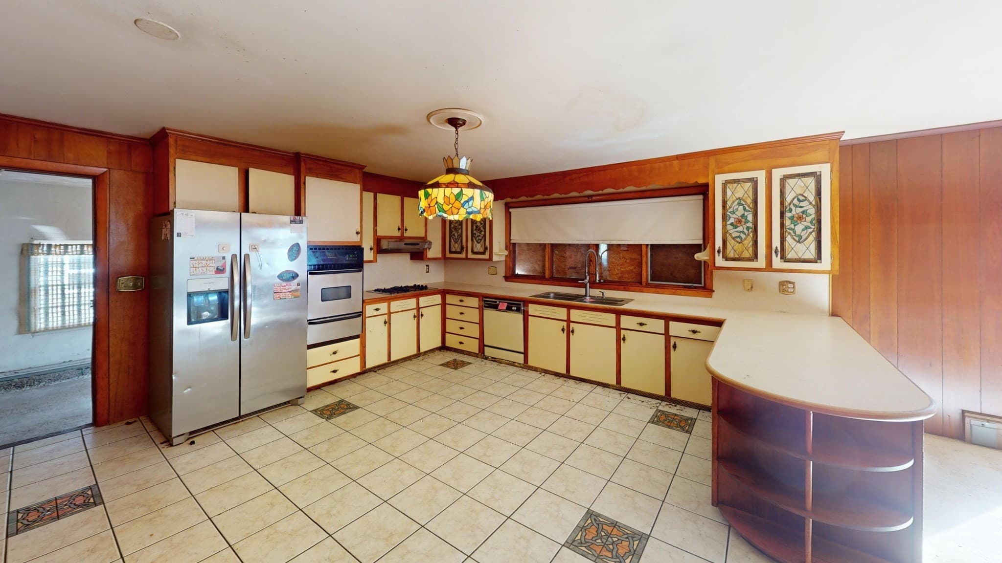 Single Family Residence at 79 William St, Lawrence MA 01841, photo 9 of 17
