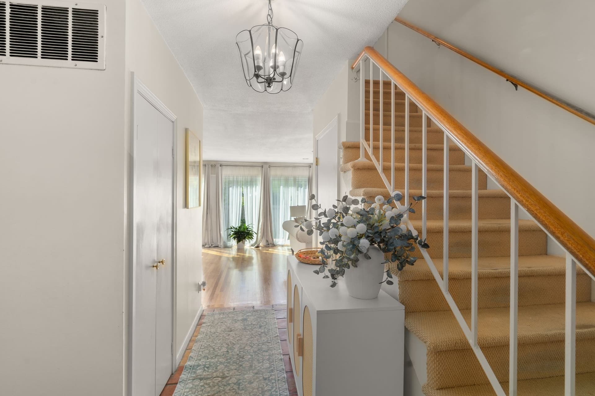 Attached (Townhouse/Rowhouse/Duplex) at 60 Hammond Pond Parkway # 60, Brookline MA 02467, photo 2 of 23