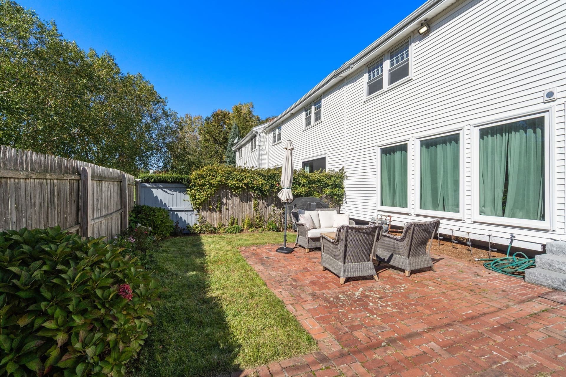 Attached (Townhouse/Rowhouse/Duplex) at 60 Hammond Pond Parkway # 60, Brookline MA 02467, photo 19 of 23