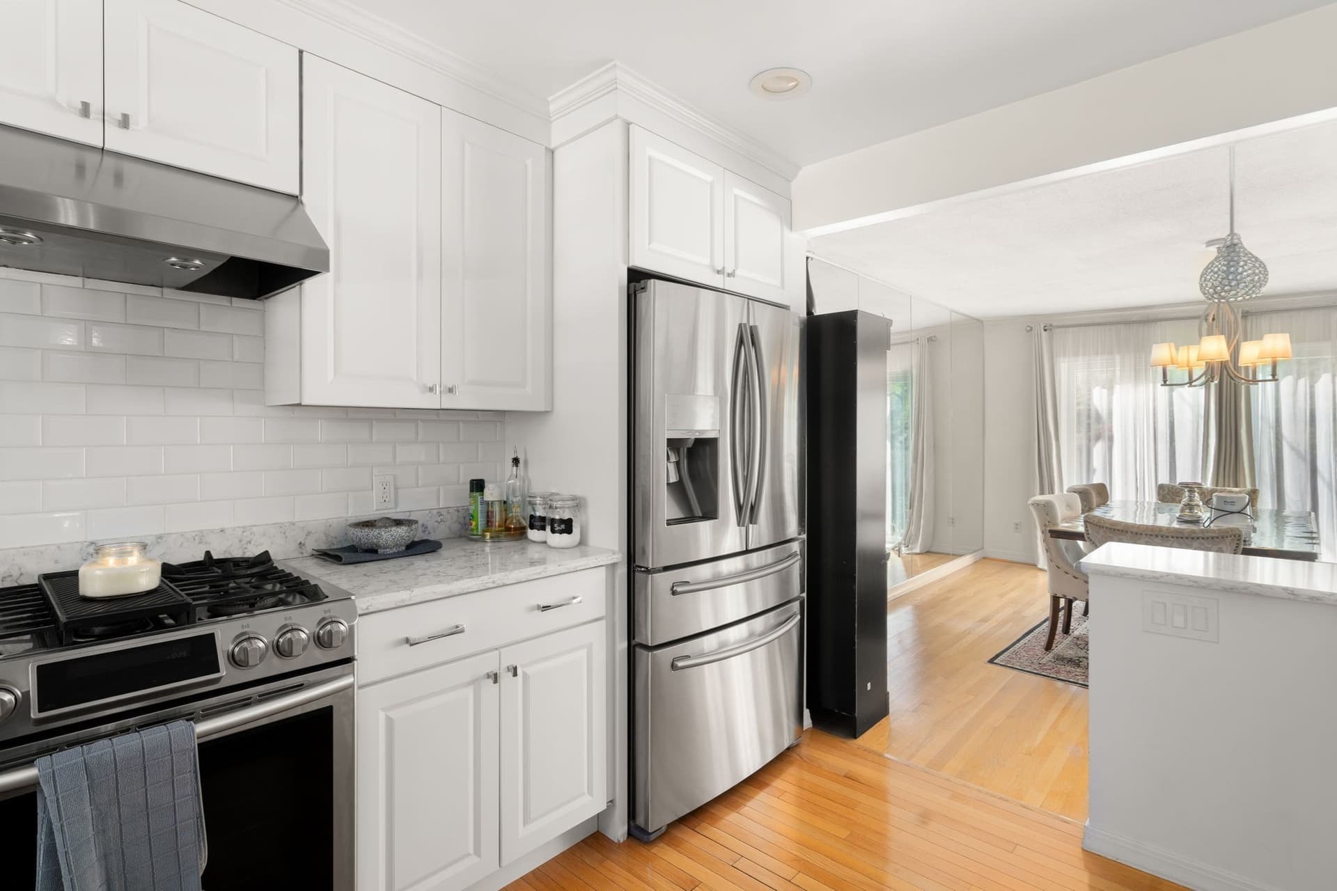Attached (Townhouse/Rowhouse/Duplex) at 60 Hammond Pond Parkway # 60, Brookline MA 02467, photo 8 of 23
