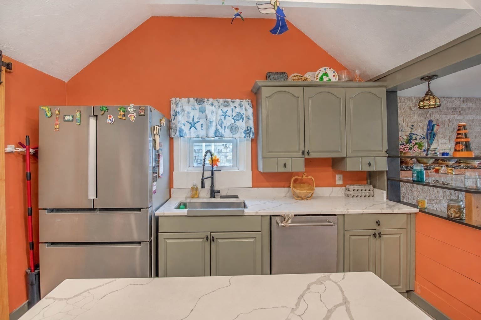 21 Custer St, Rockland MA 02370
