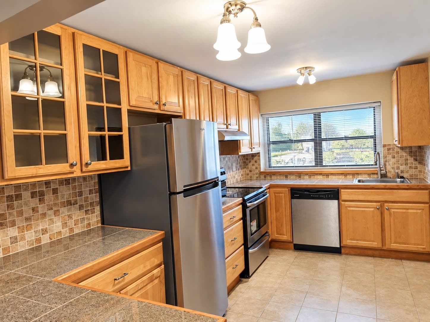 Condominium at 107 Nahant St # 2, Lynn MA 01902, photo 3 of 17