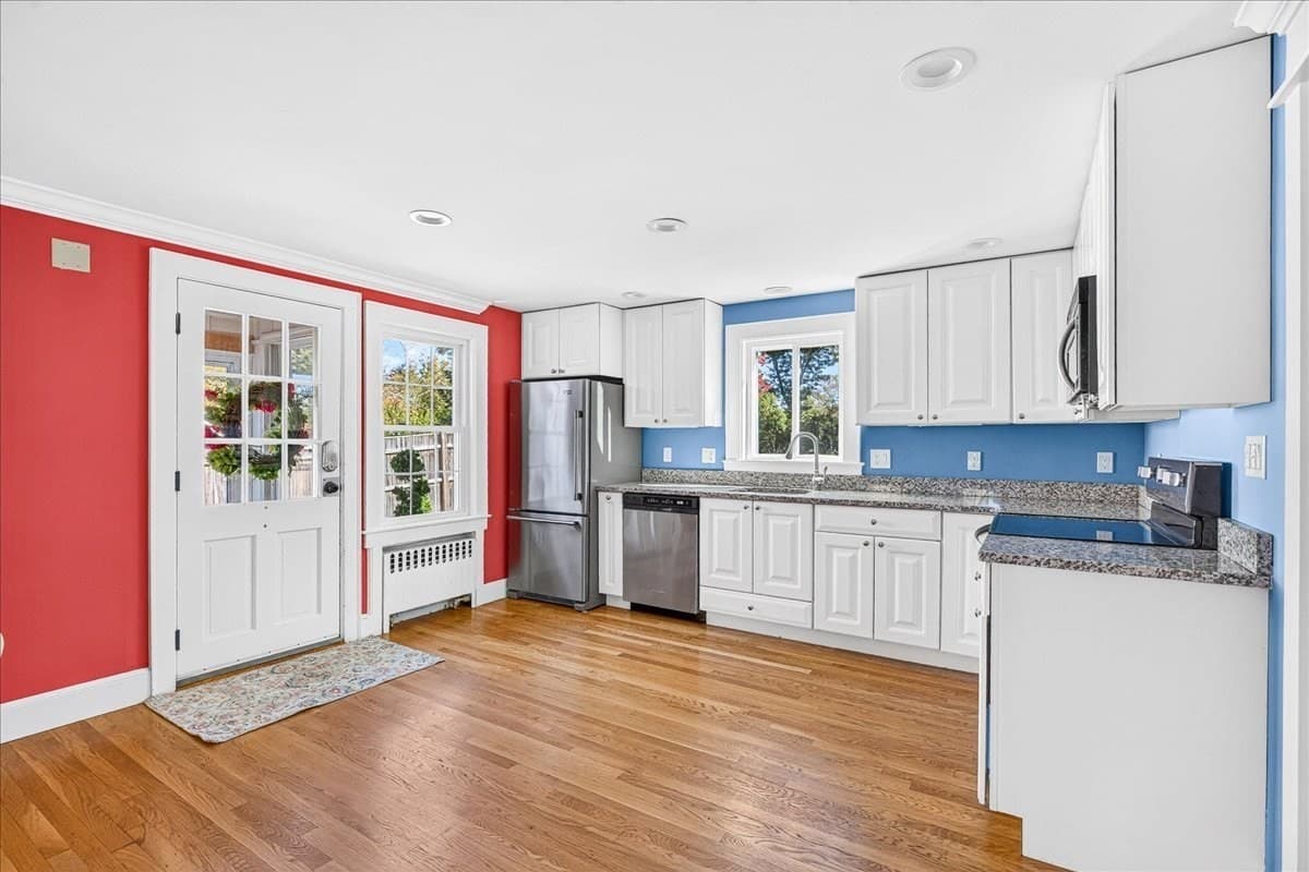 Single Family Residence at 238 Liberty St, Braintree MA 02184, photo 7 of 41
