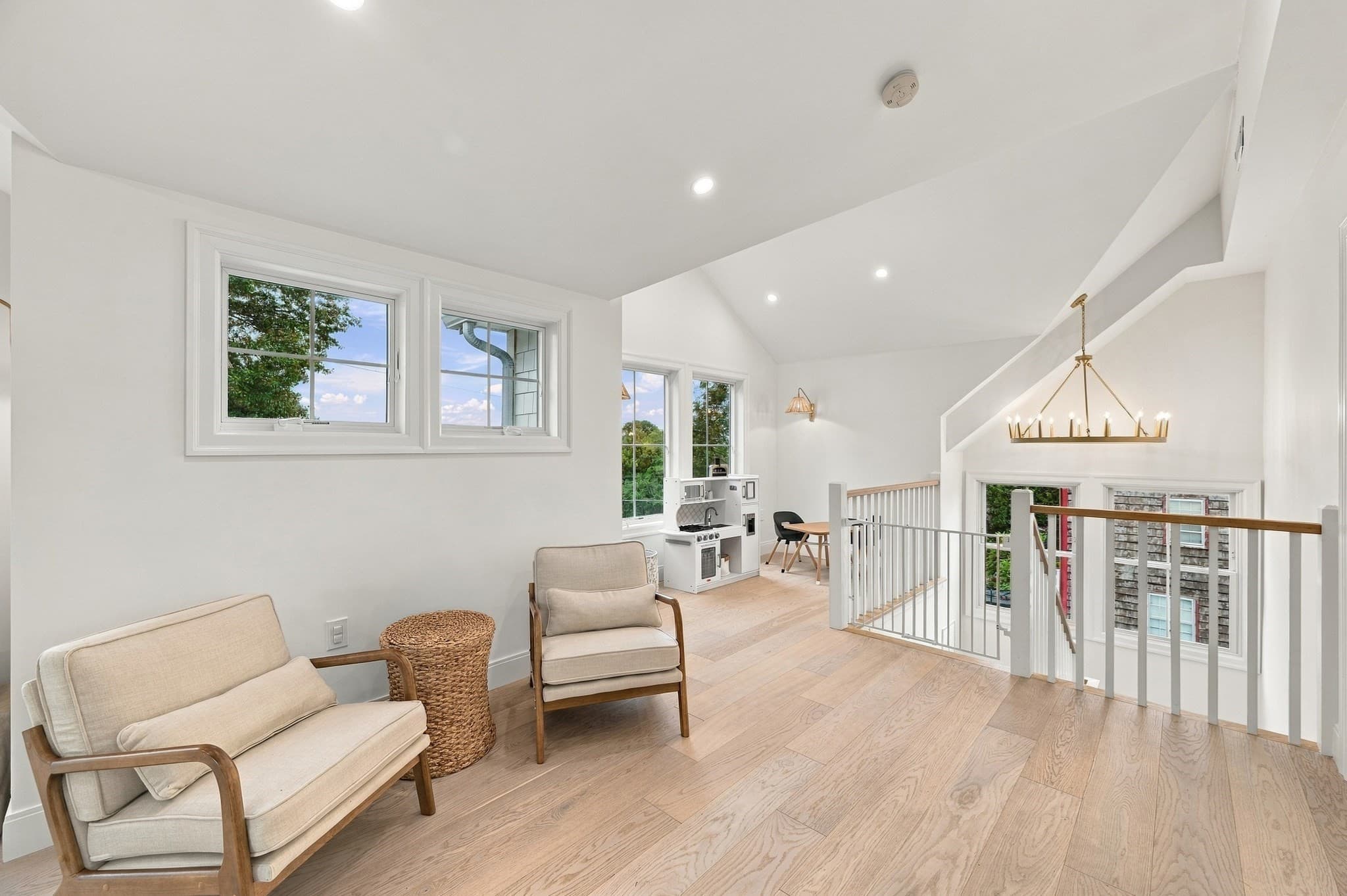 Single Family Residence at 20 Edgewood Rd, Marblehead MA 01945, photo 26 of 42