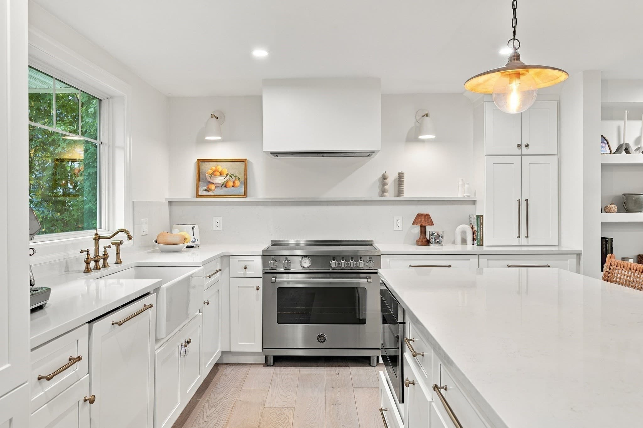Single Family Residence at 20 Edgewood Rd, Marblehead MA 01945, photo 7 of 42