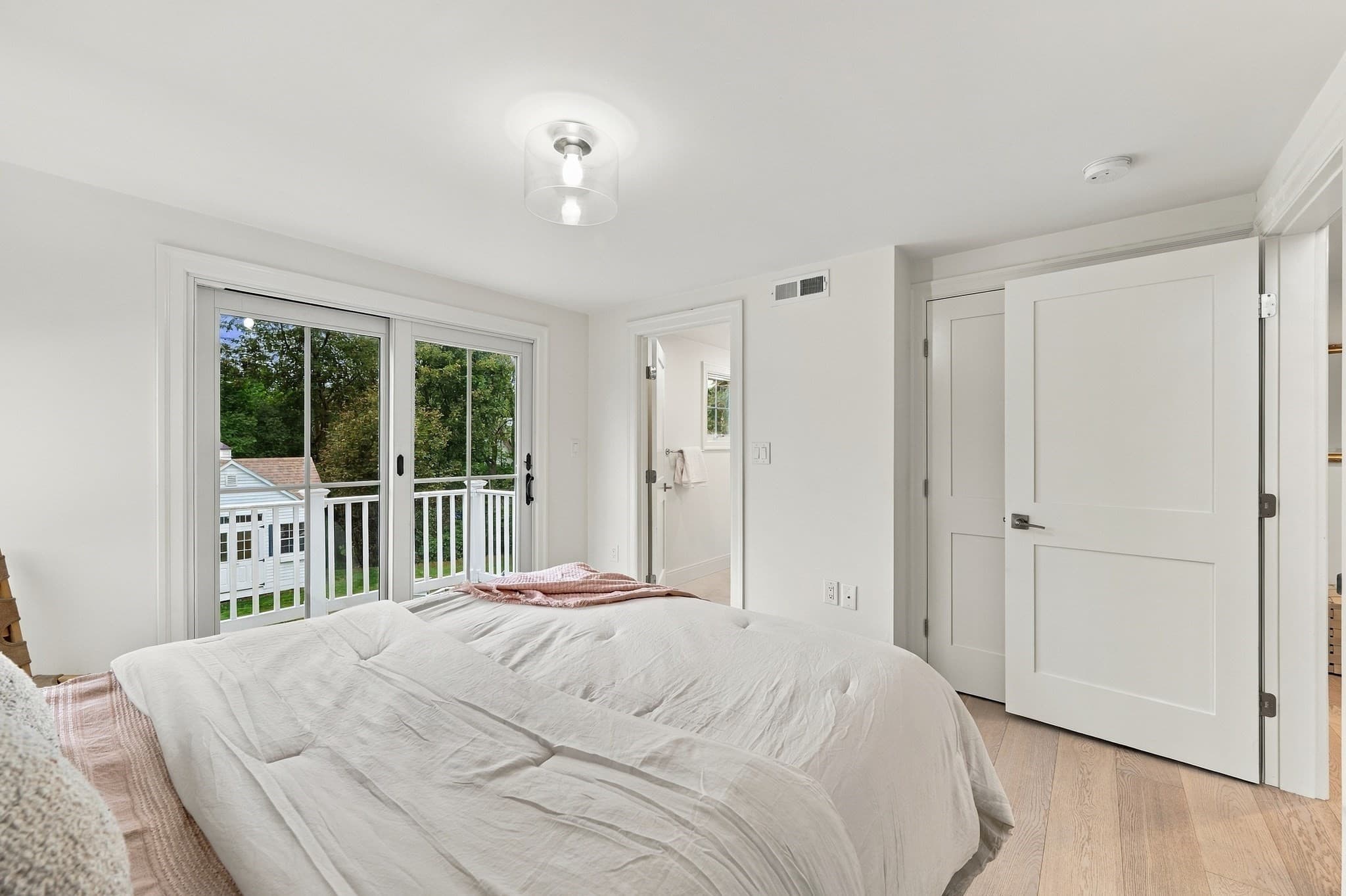 Single Family Residence at 20 Edgewood Rd, Marblehead MA 01945, photo 19 of 42