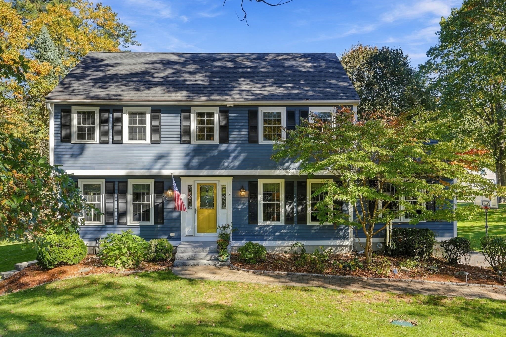 2 Canter Circle, Westford MA 01886