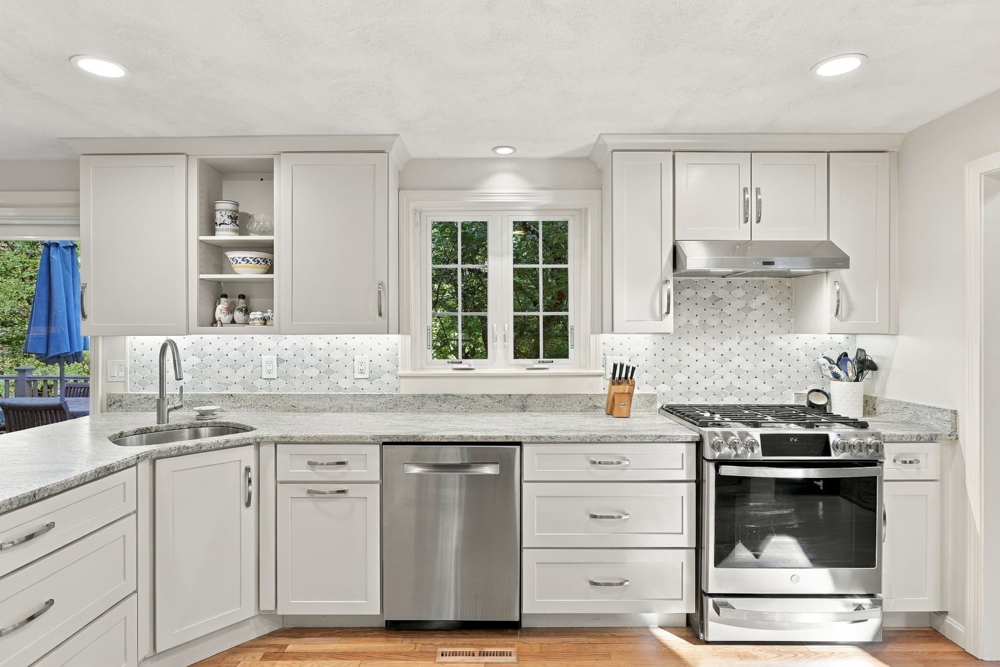 Single Family Residence at 2 Canter Circle, Westford MA 01886, photo 10 of 42